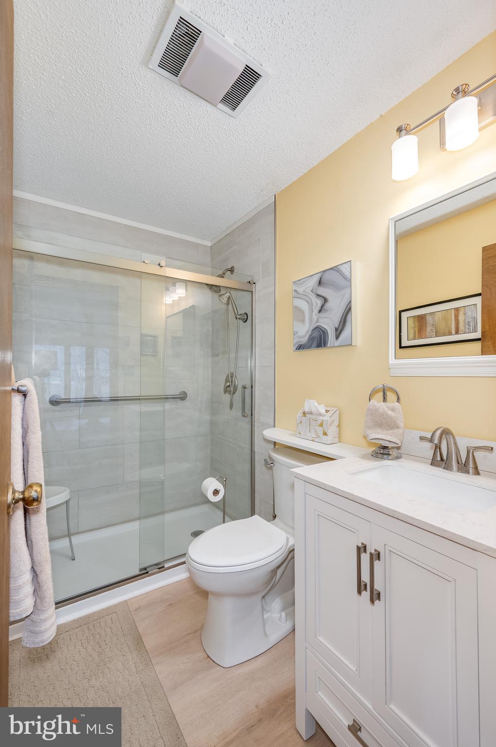 THE WOODS - Residential