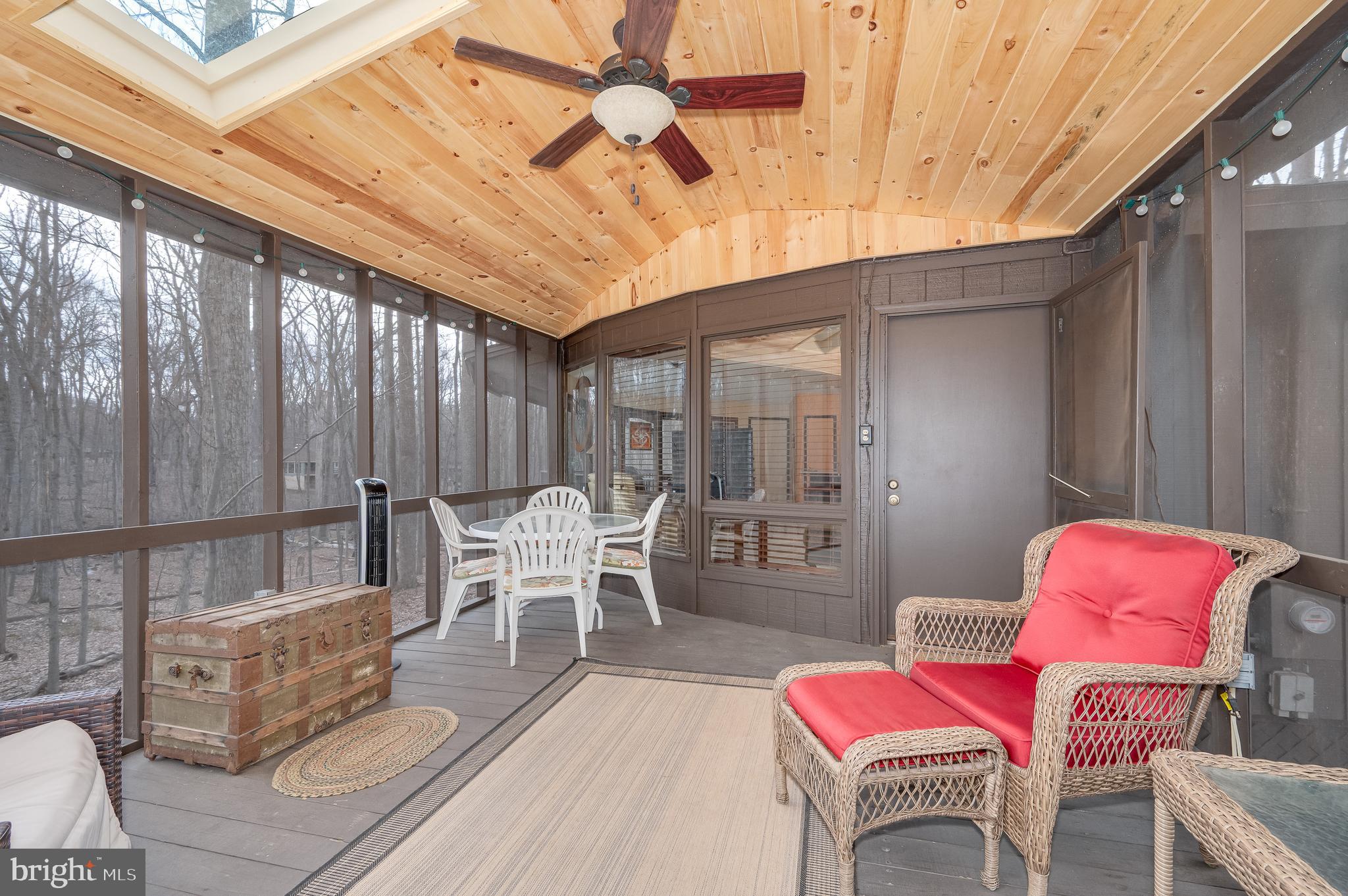 THE WOODS - Residential