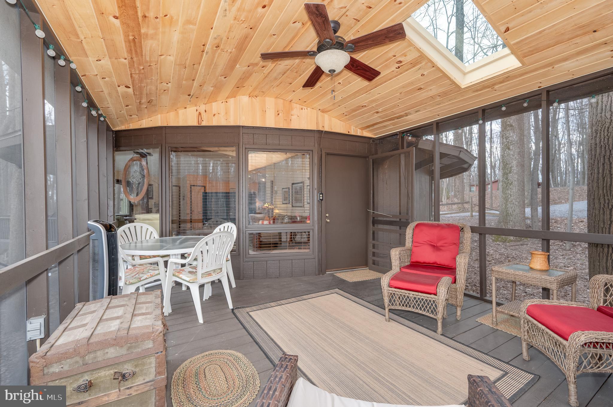 THE WOODS - Residential