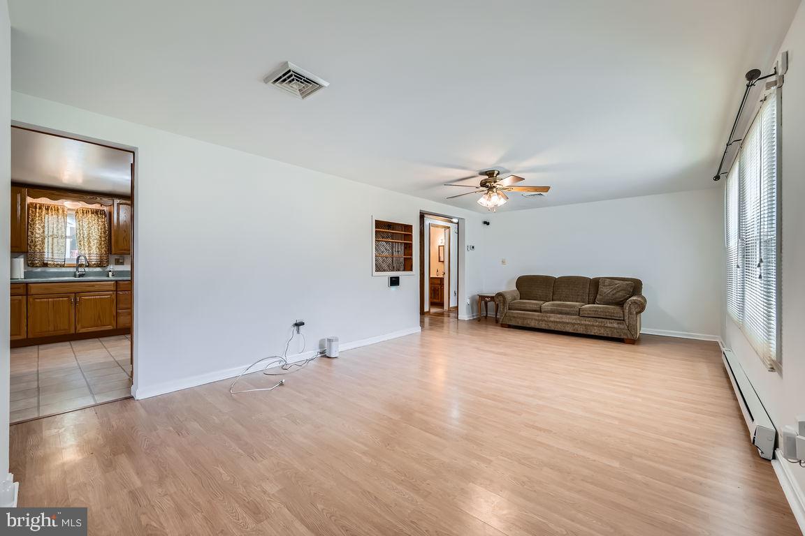 2414A WILLOUGHBY BEACH ROAD