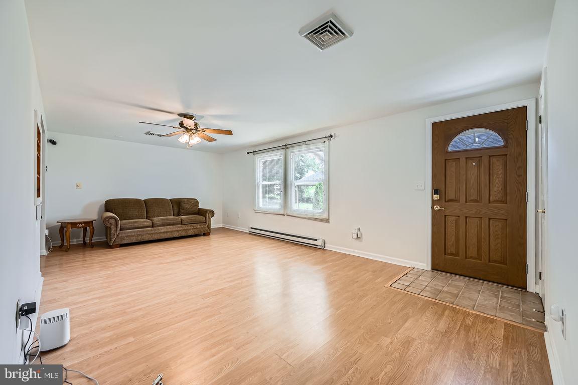 2414A WILLOUGHBY BEACH ROAD