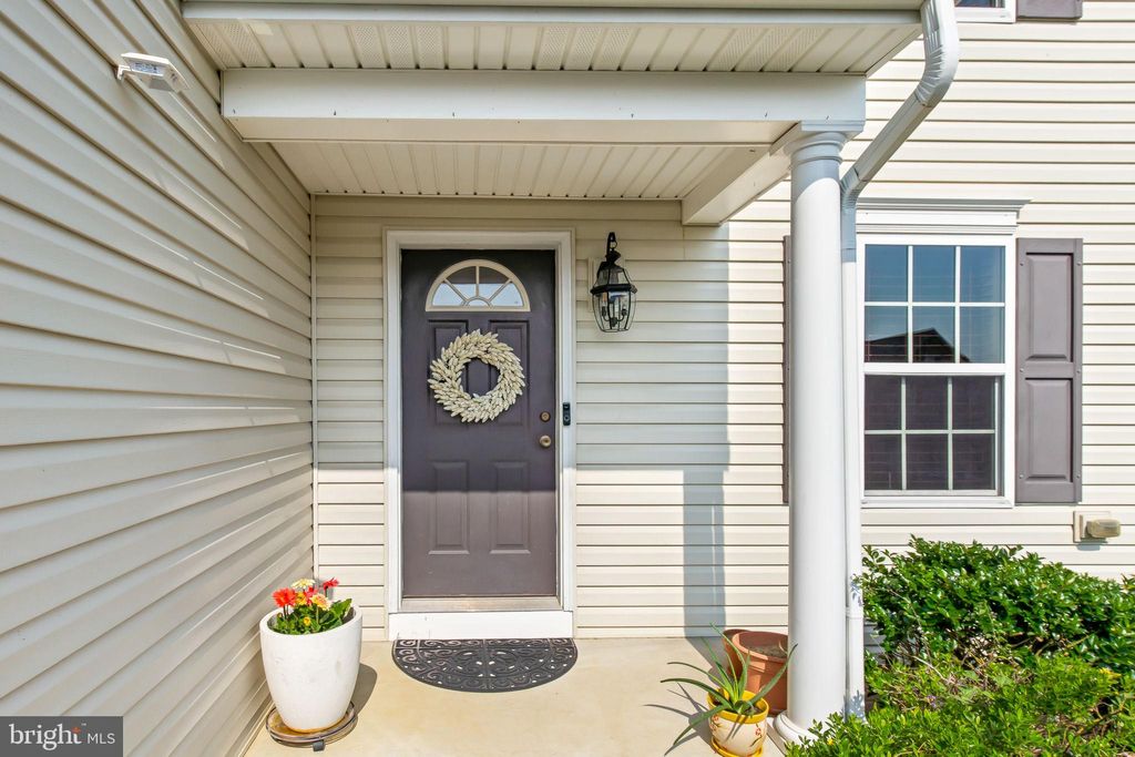 Photo of 708 Bridle Wreath Lane, Lancaster, PA 17601 (MLS # PALA2036532)