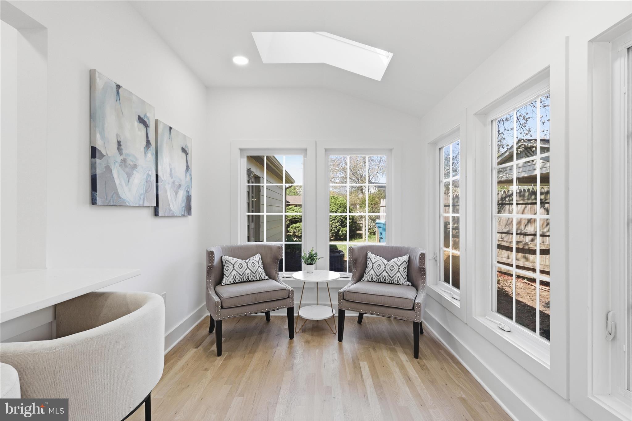 OAK HILL - Residential