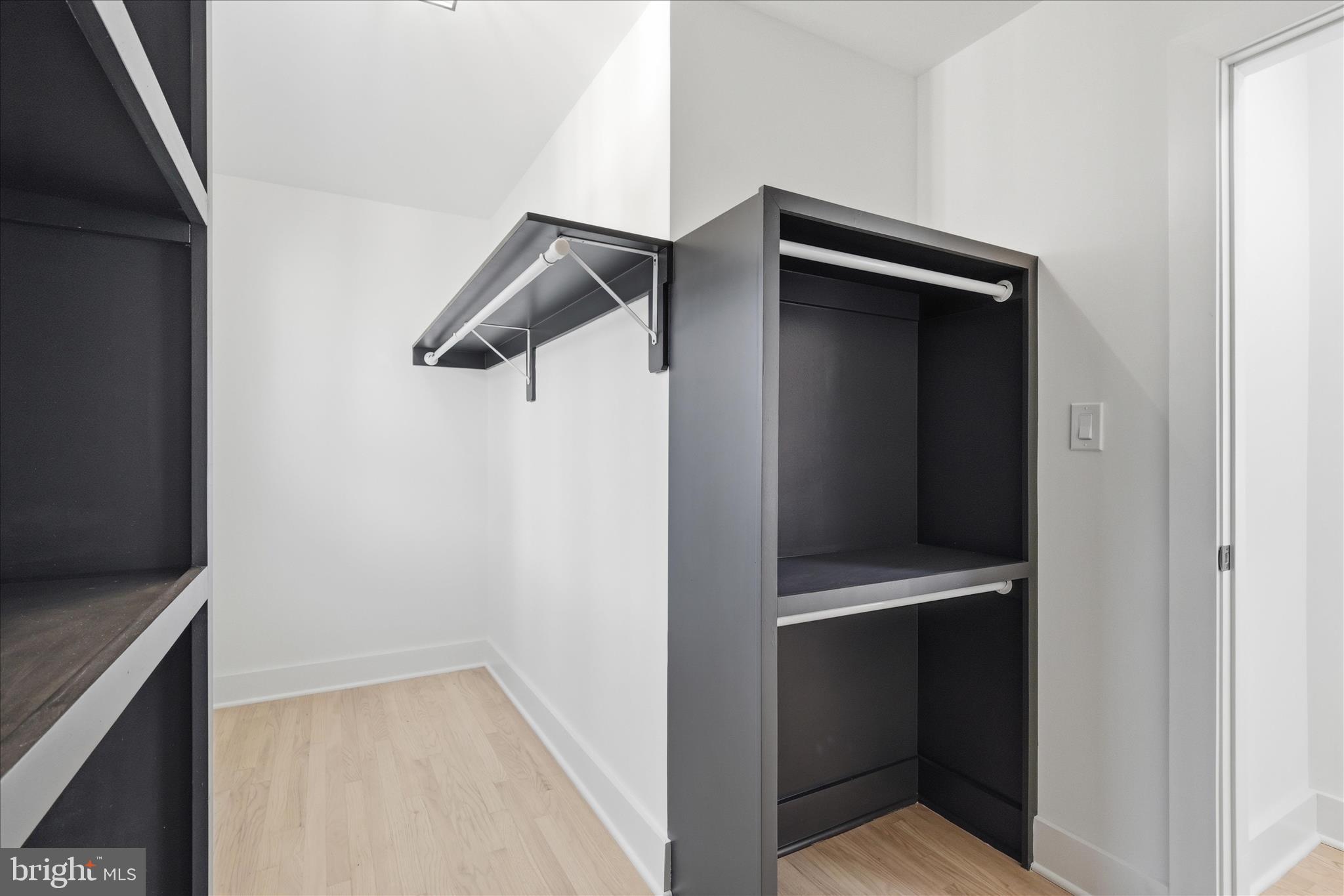 OAK HILL - Residential