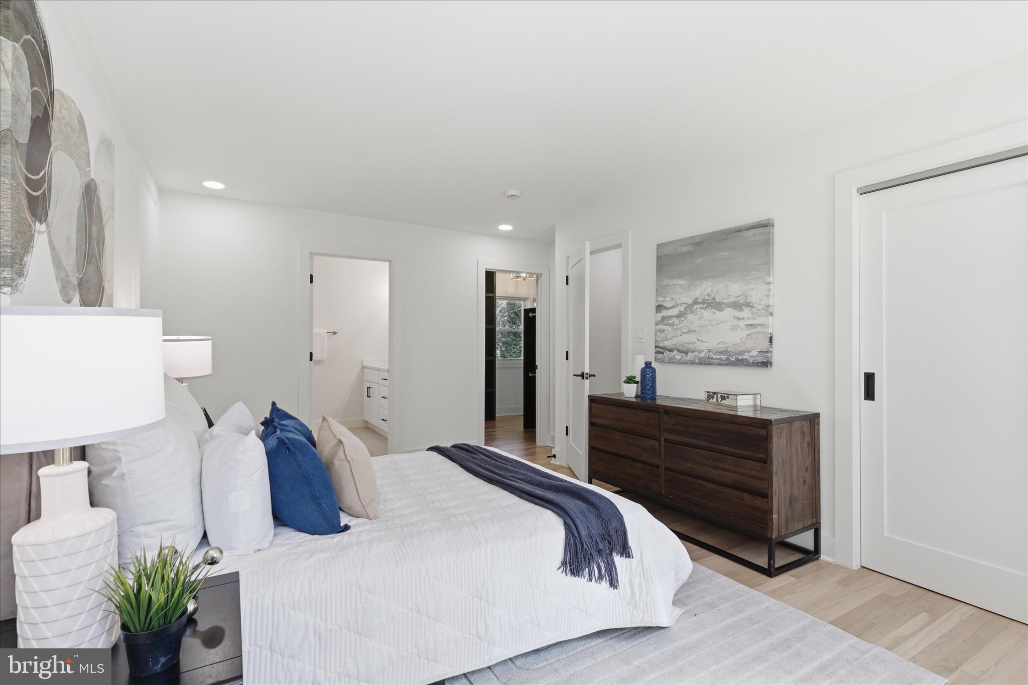 OAK HILL - Residential