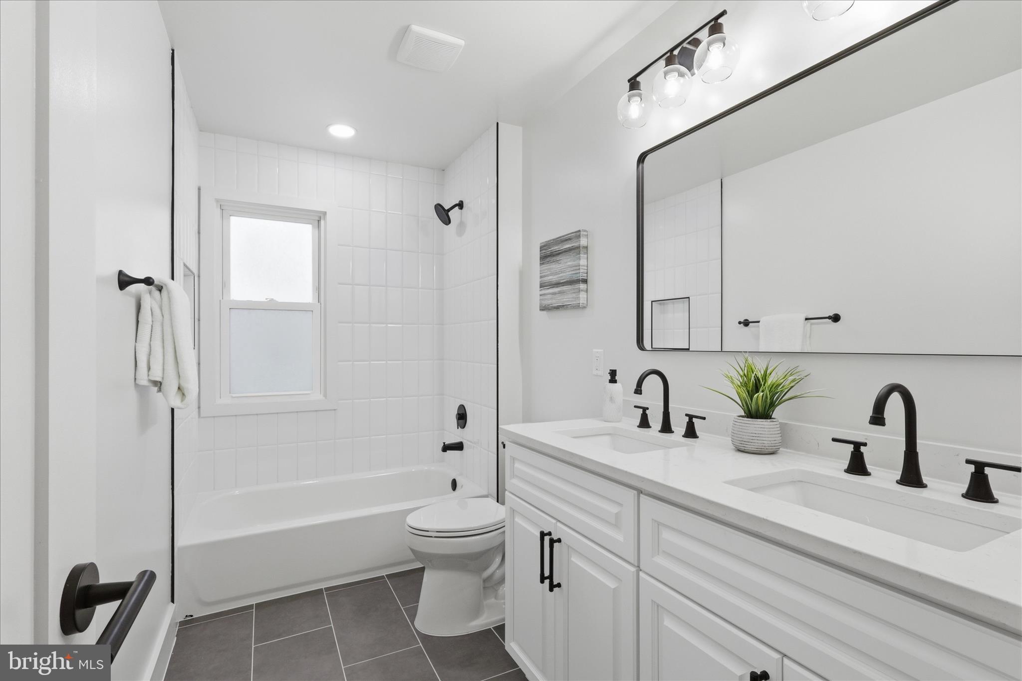 OAK HILL - Residential