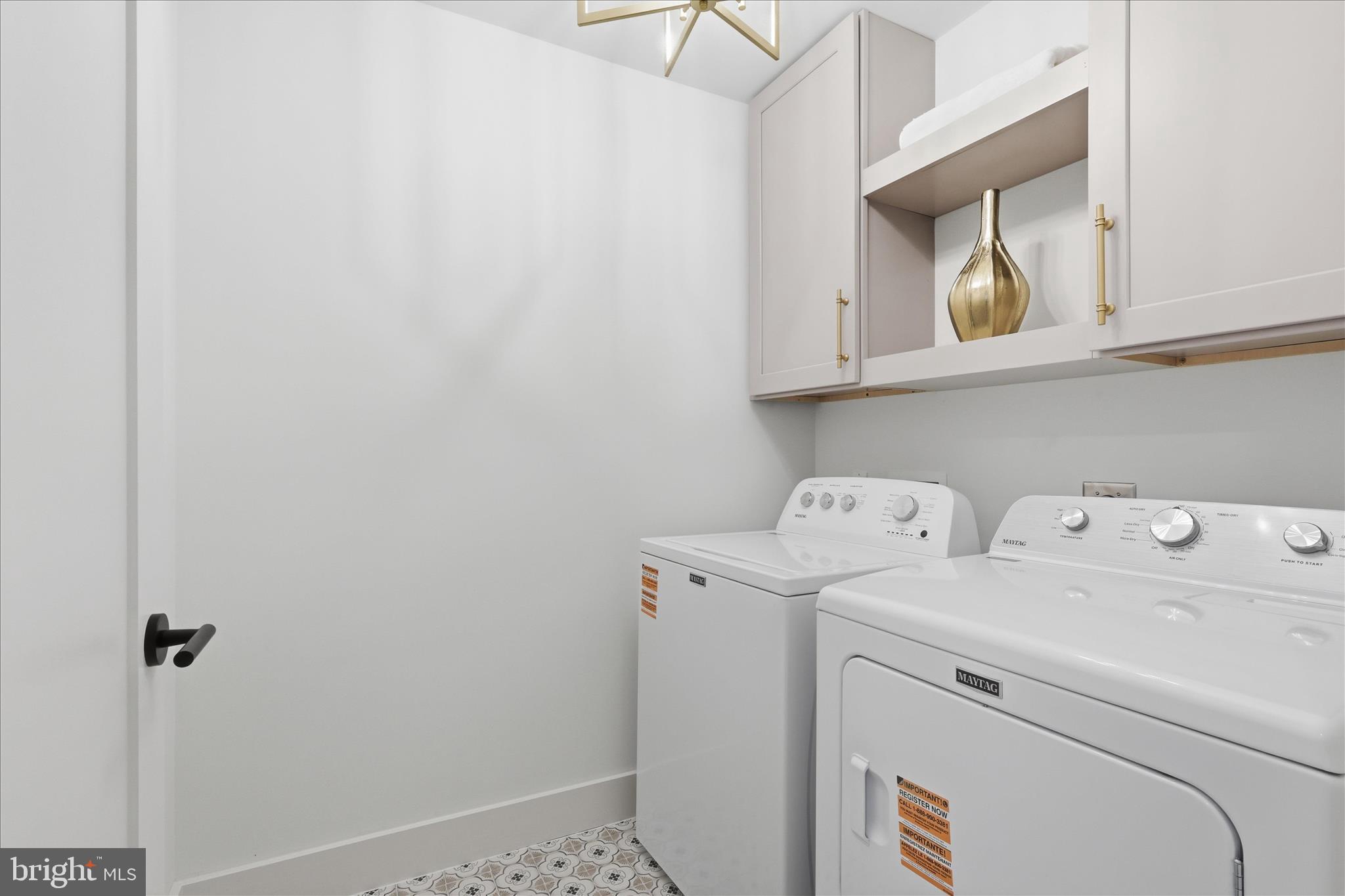 OAK HILL - Residential