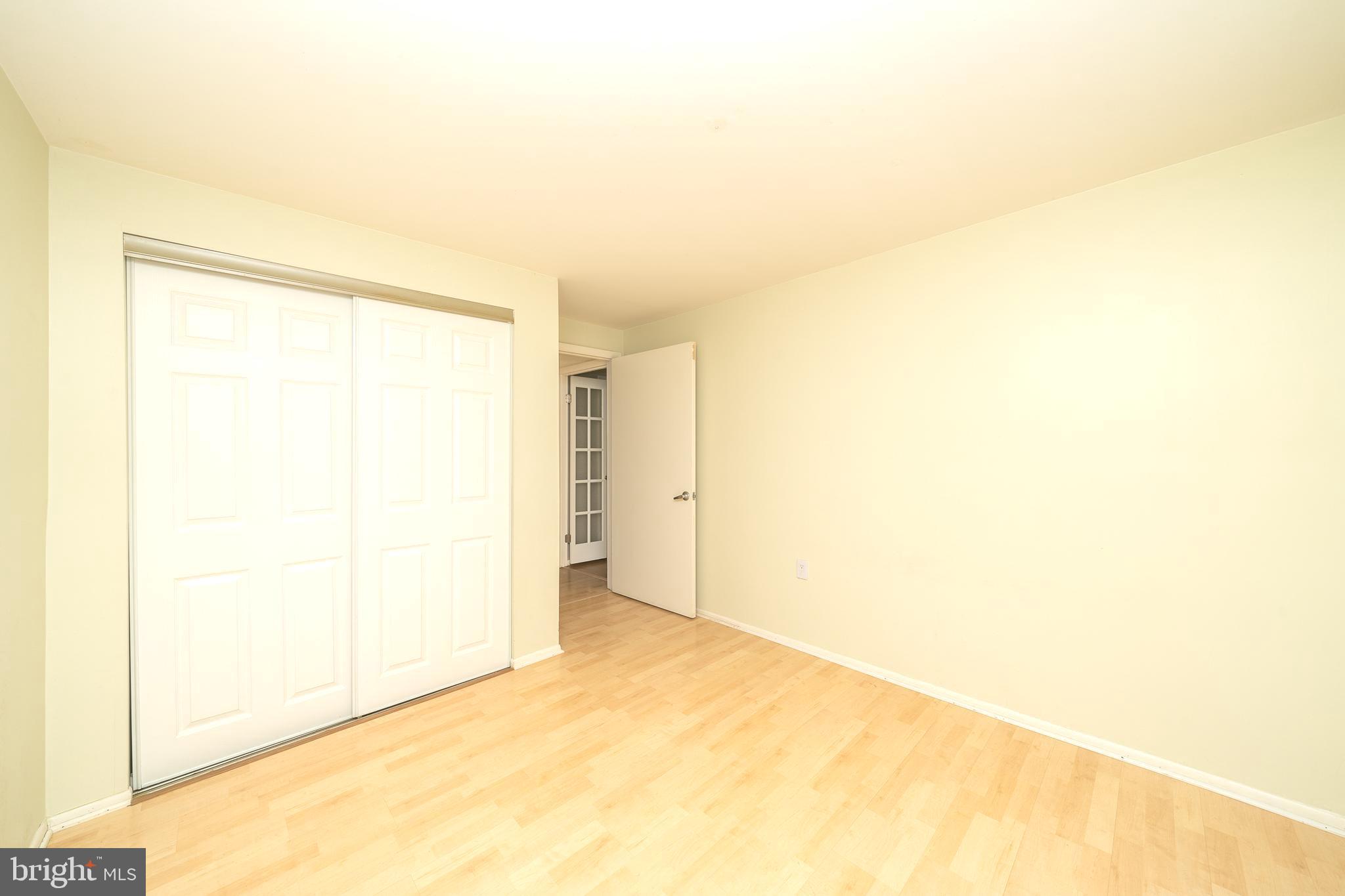 FARMINGDALE - Residential