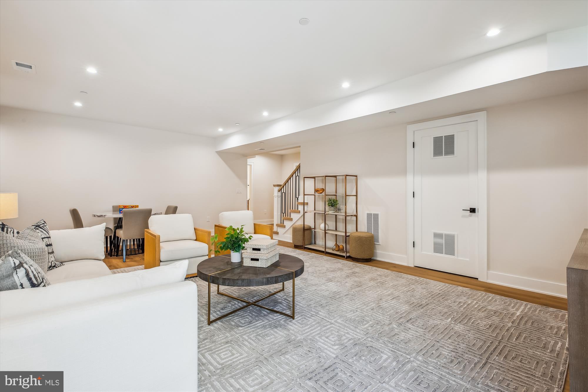 MARYMOUNT - Residential