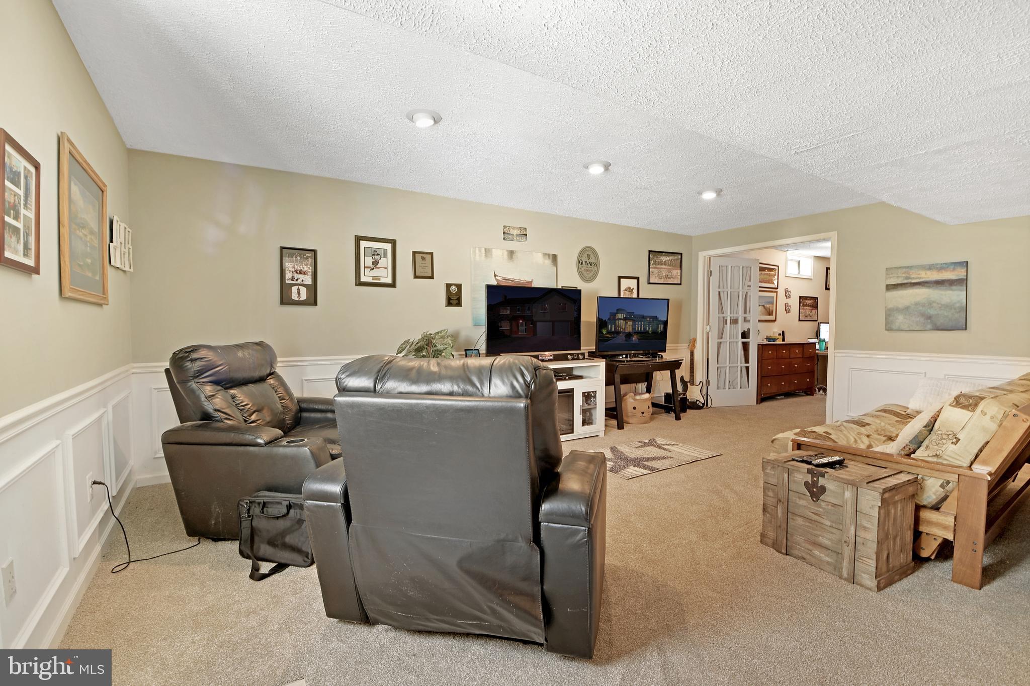 CHAPMAN FARM - Residential