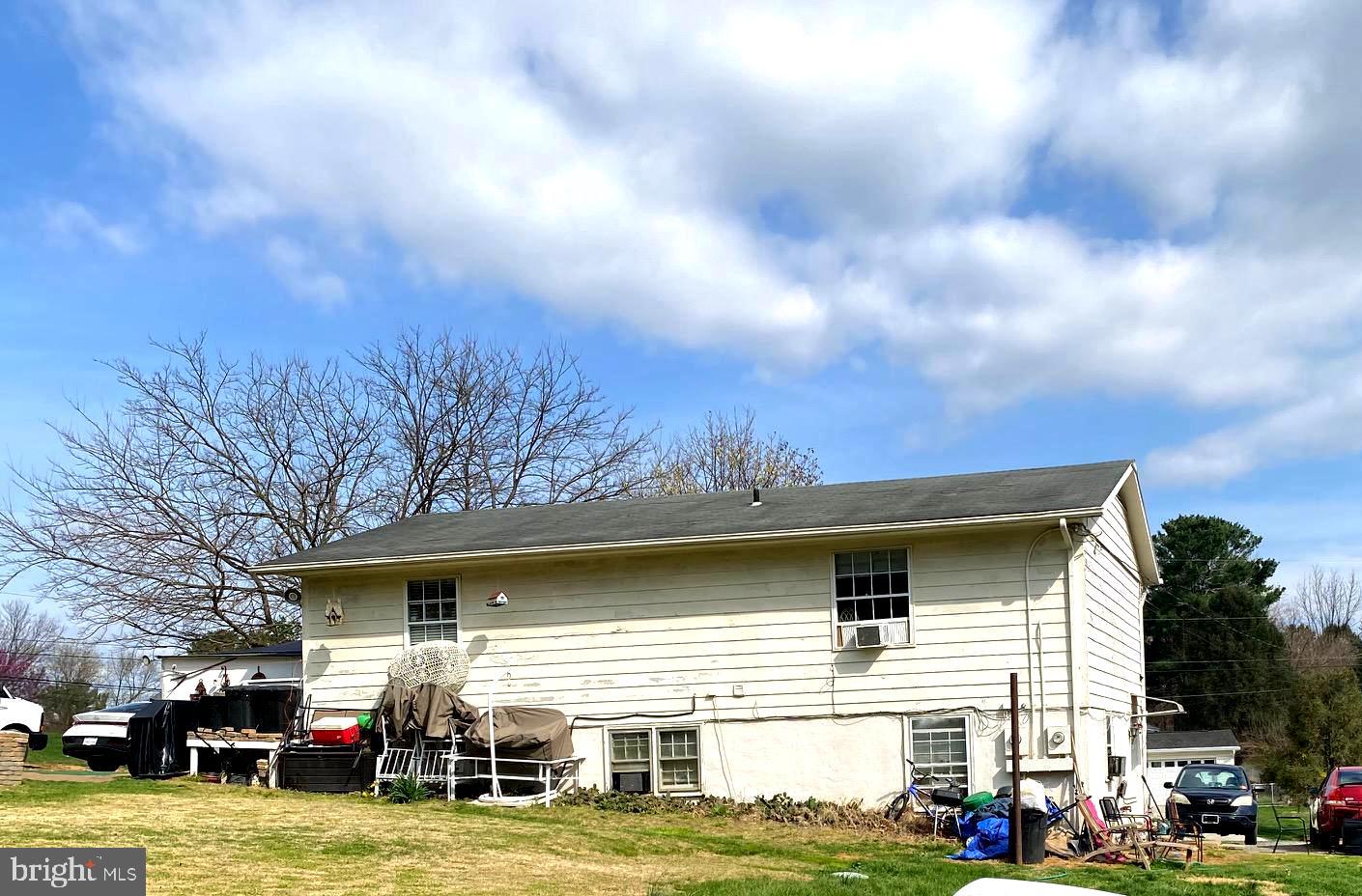 MECKLENBURG HEIGHTS - Residential Income