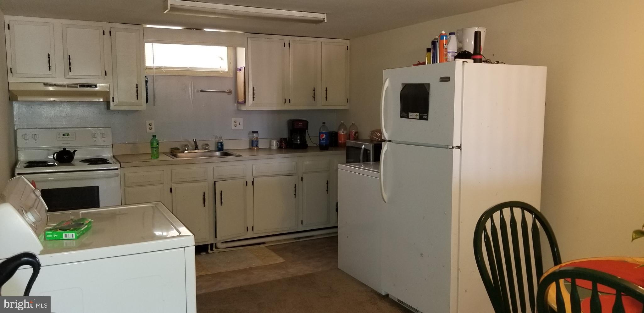 MECKLENBURG HEIGHTS - Residential Income