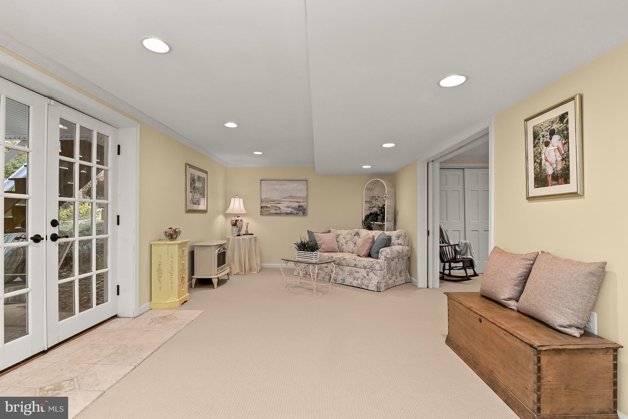 GLEN MILL VILLAGE - Residential