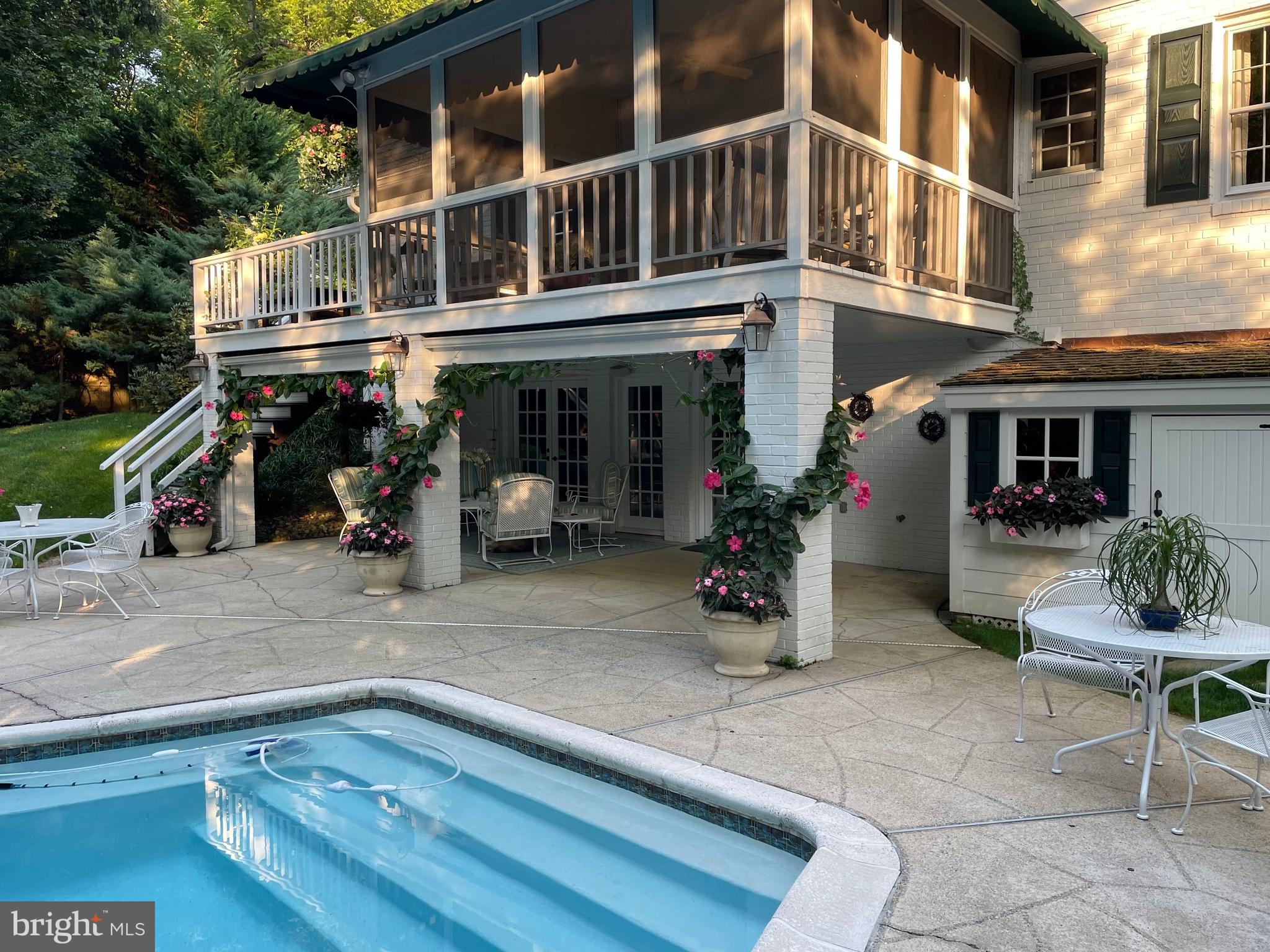 GLEN MILL VILLAGE - Residential