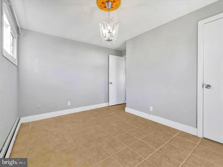 ROSLYN - Residential