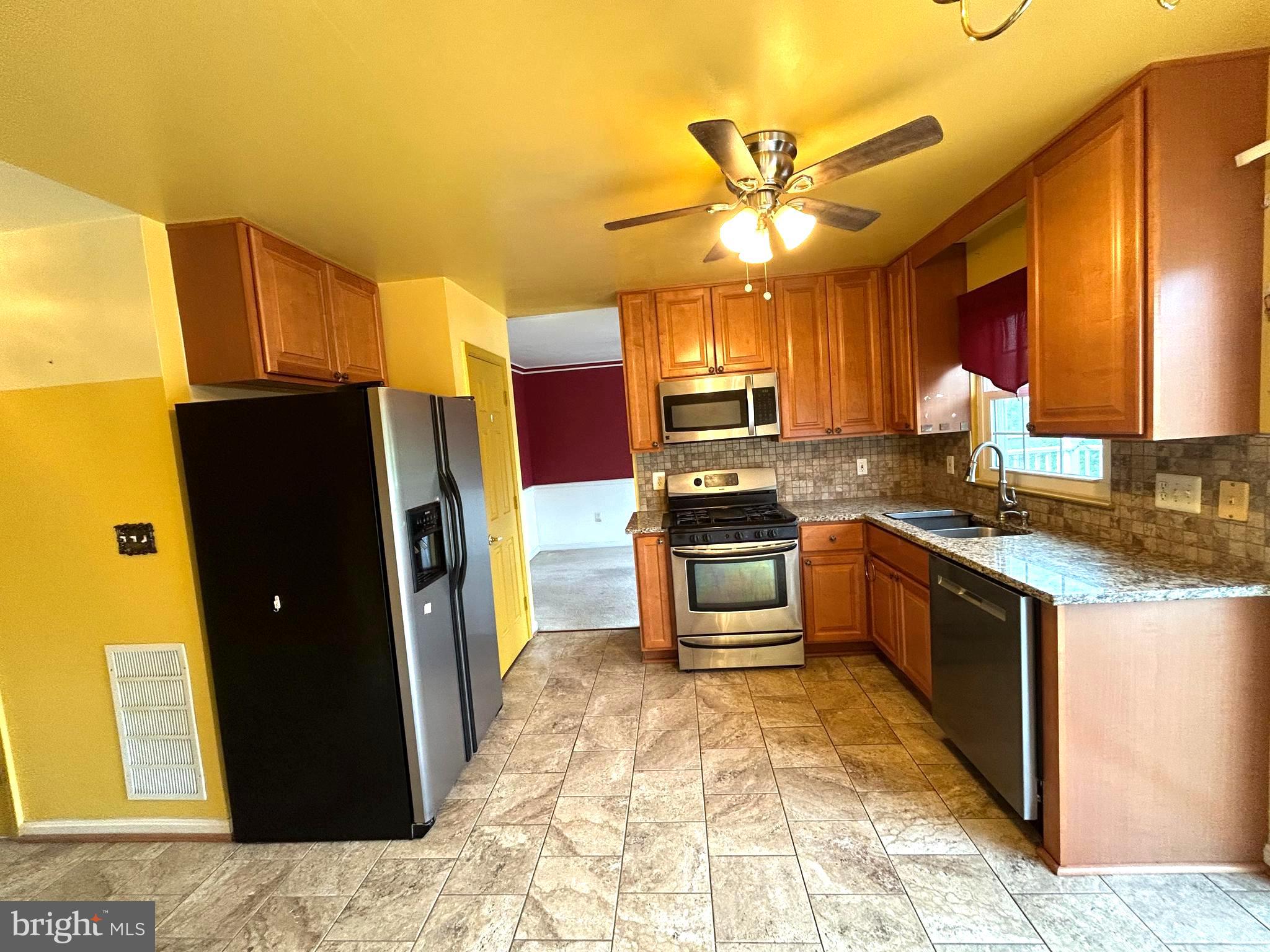 9514 YELLOW DOLL DRIVE