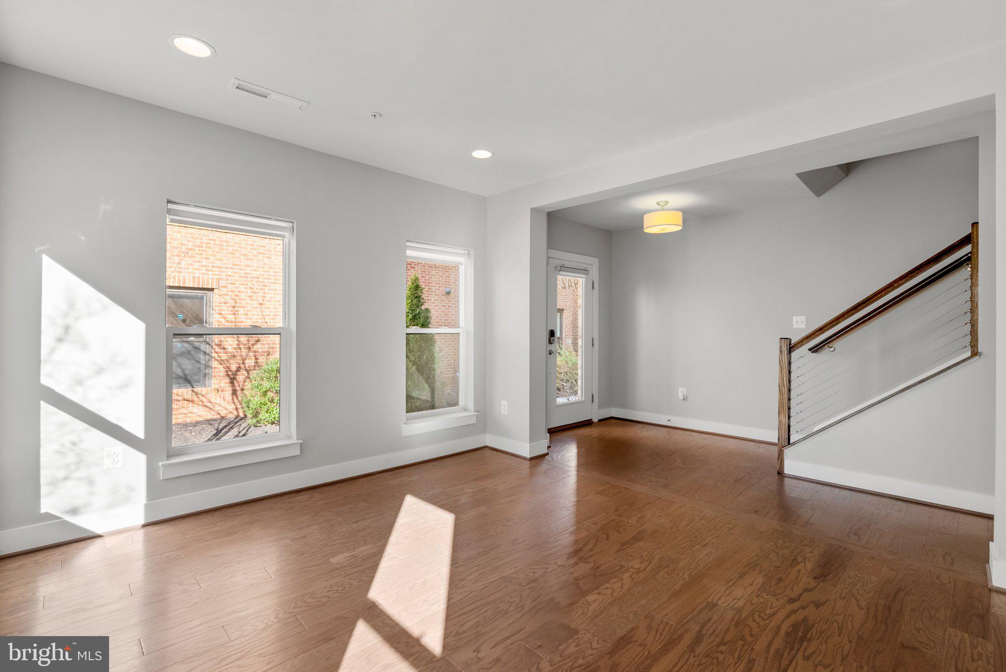 KING FARM IRVINGTON - Residential