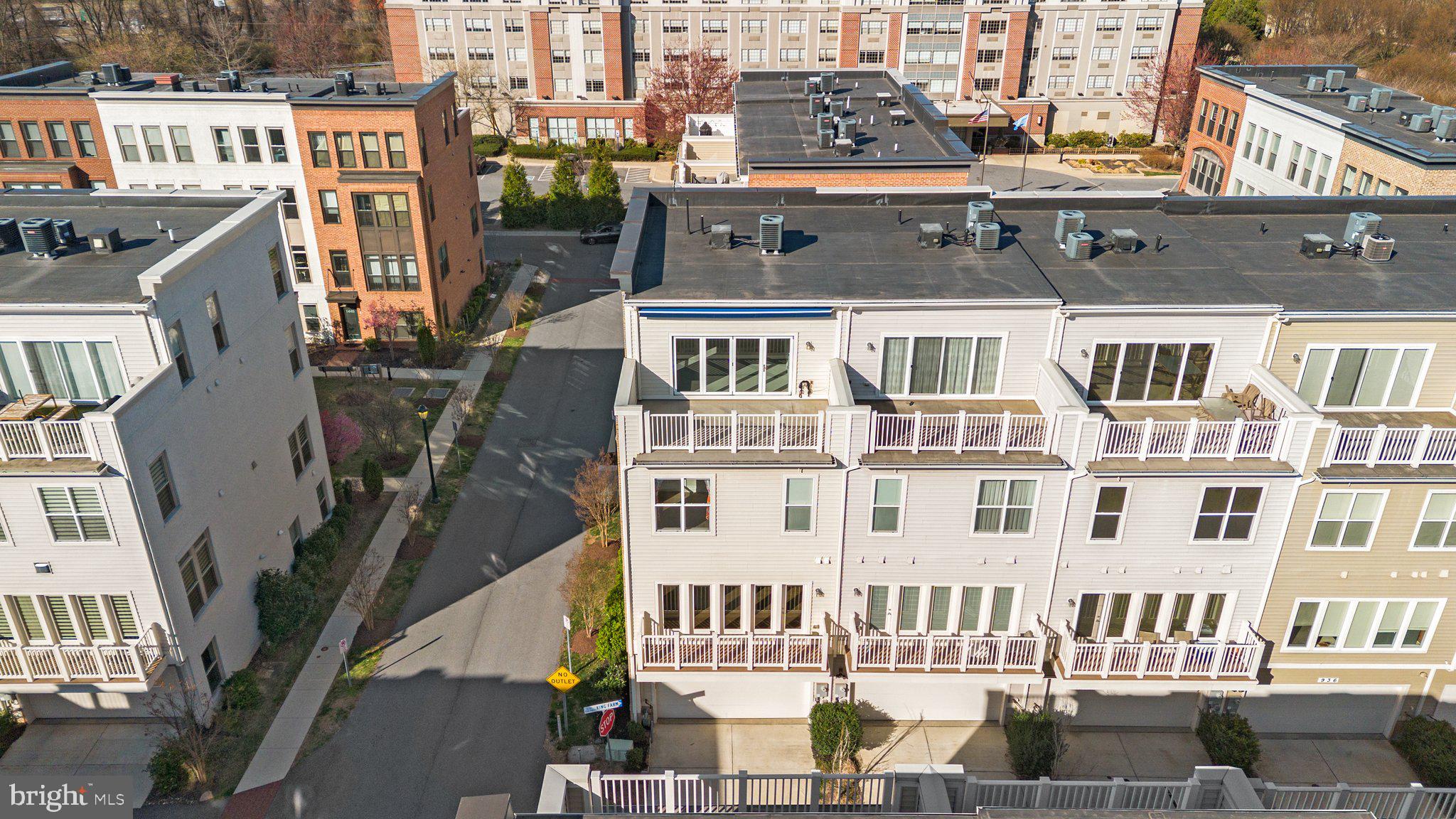 KING FARM IRVINGTON - Residential