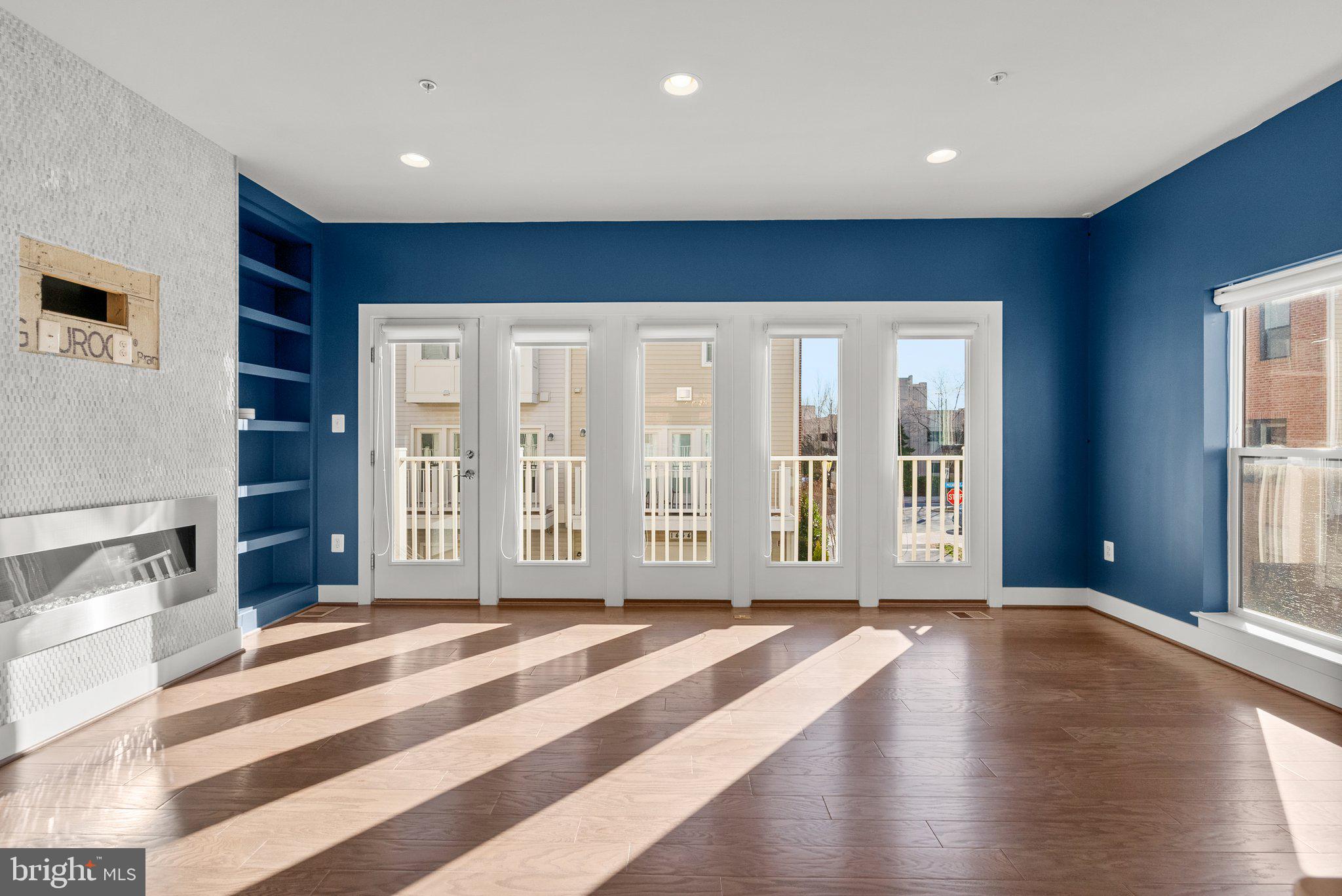 KING FARM IRVINGTON - Residential