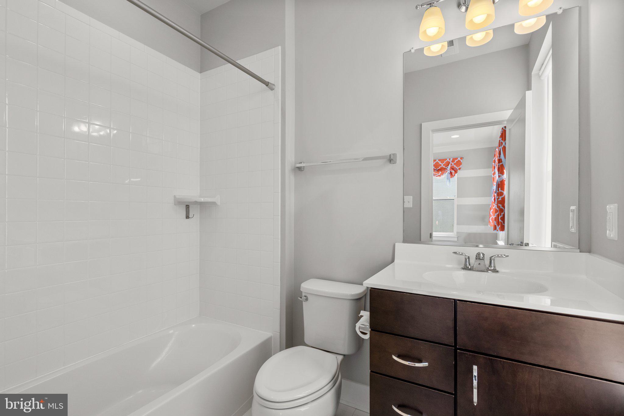 KING FARM IRVINGTON - Residential