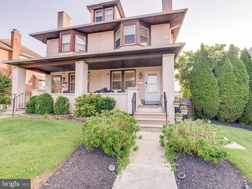 Beautifully maintained twin in the heart of Conshohocken. Spacious, open concept first floor. Sizeable dining room, breakfast bar, and fireplace in the living room. 2nd floor has two bedrooms, including master with private bath. Third floor has two more bedrooms. Plenty of closet and storage space throughout! Back yard is enclosed and very private. Parking for two cars in the alley plus a one car garage.