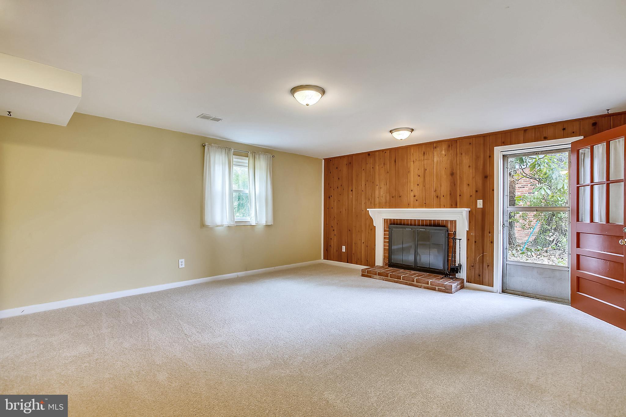 FAIRMONT ESTATES - Residential