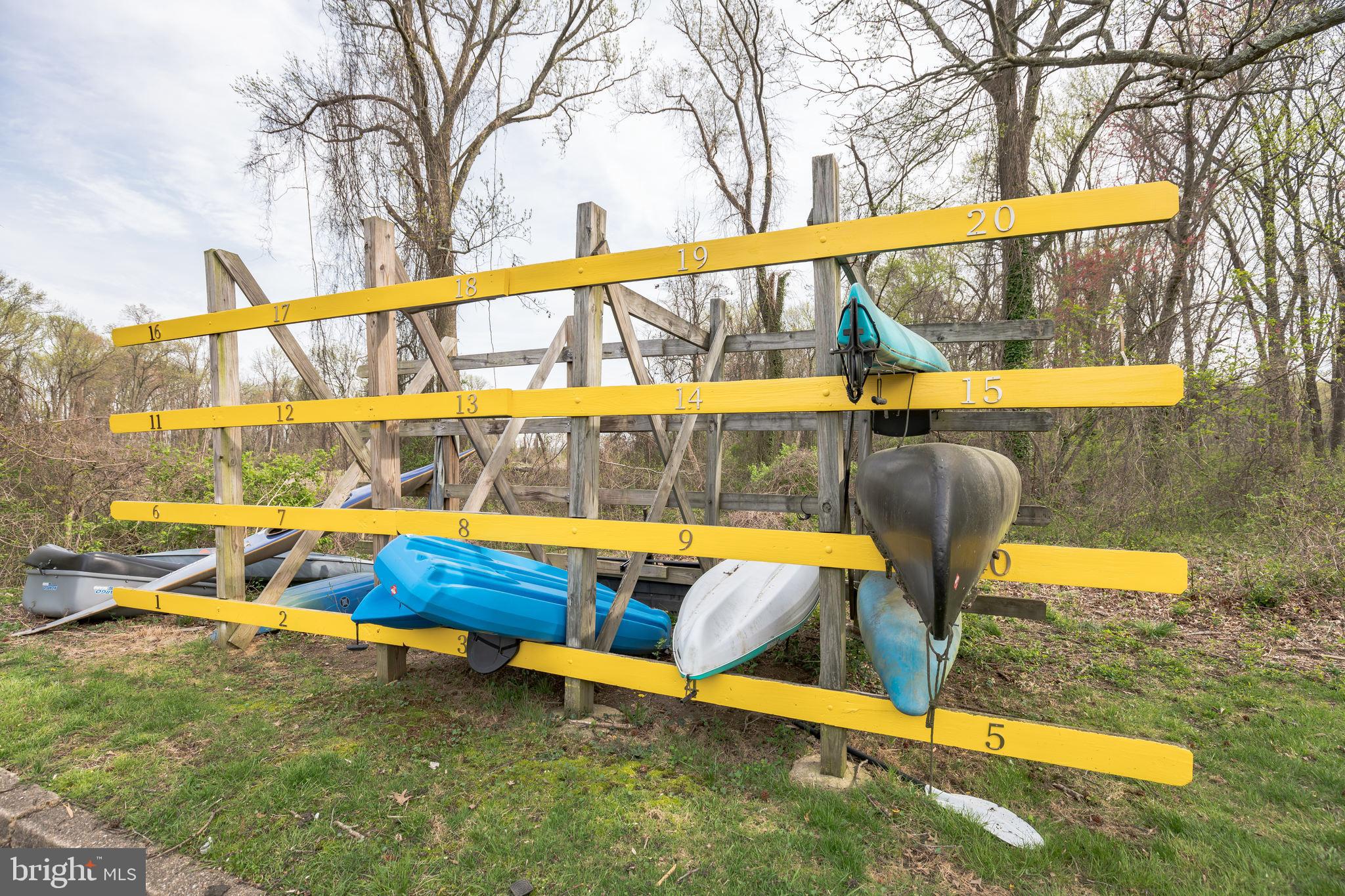 RIVER TOWERS - Residential Lease