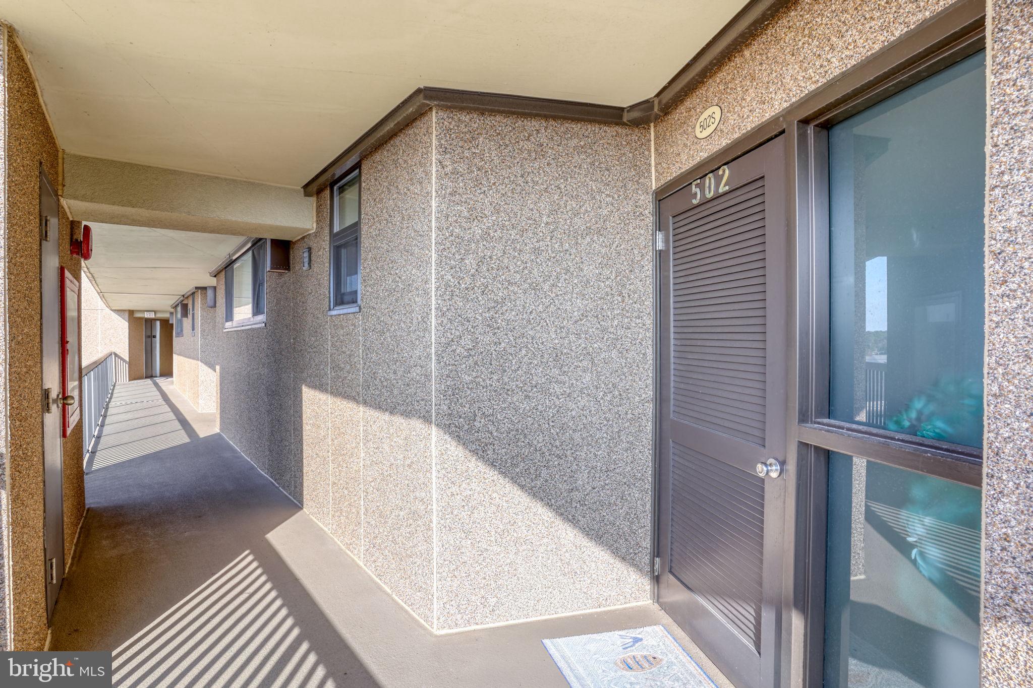 502 S EDGEWATER HOUSE ROAD