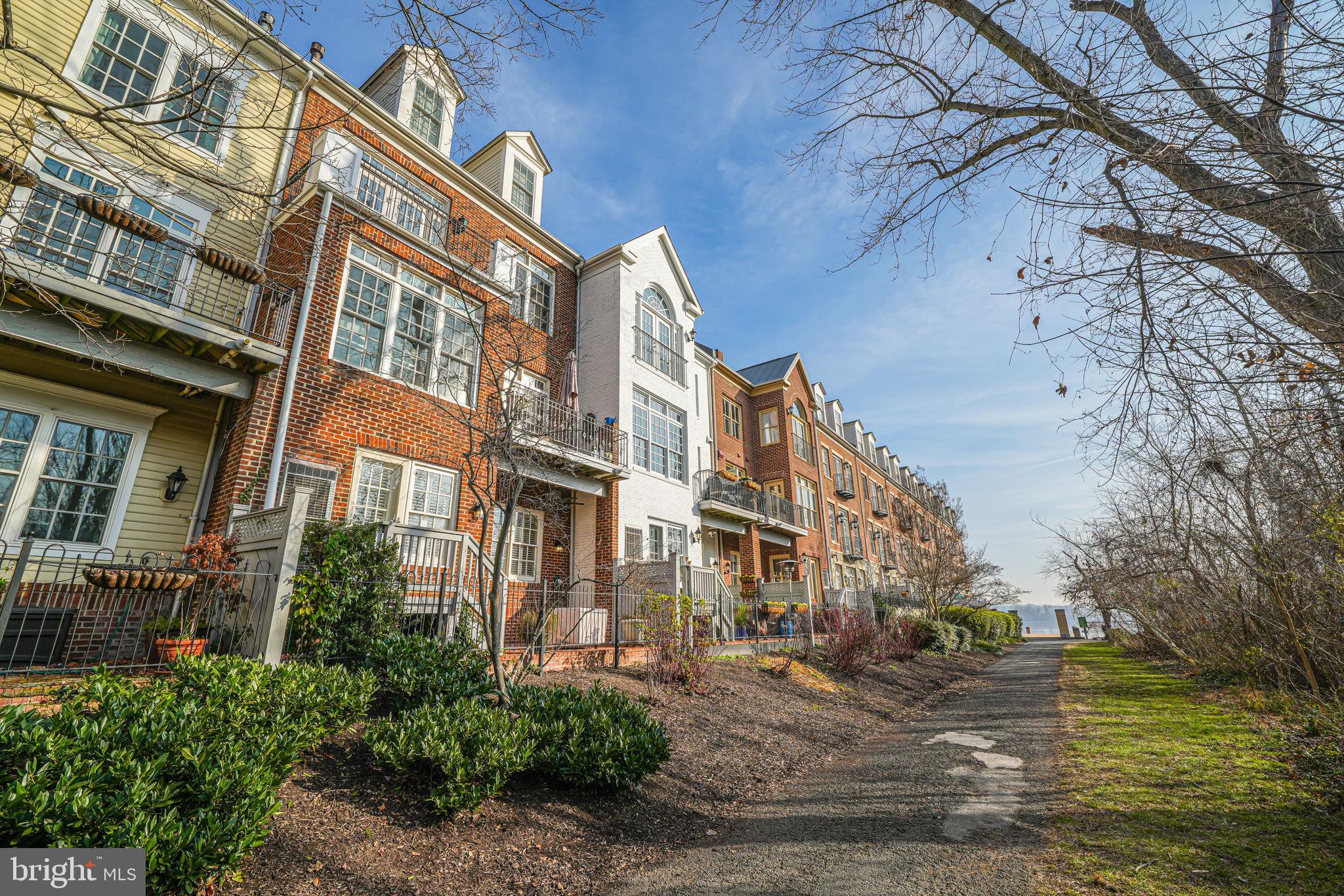 FORDS LANDING - Residential