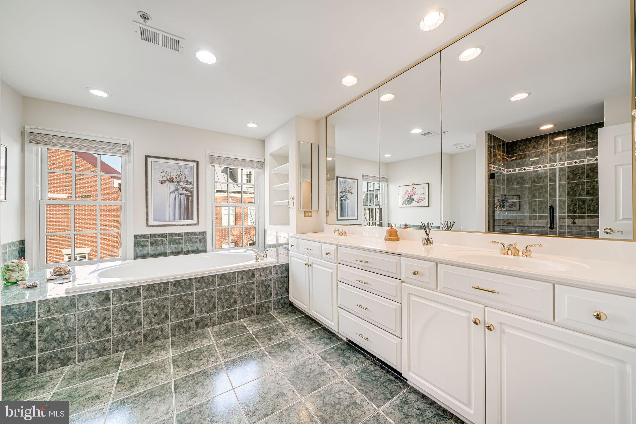 FORDS LANDING - Residential