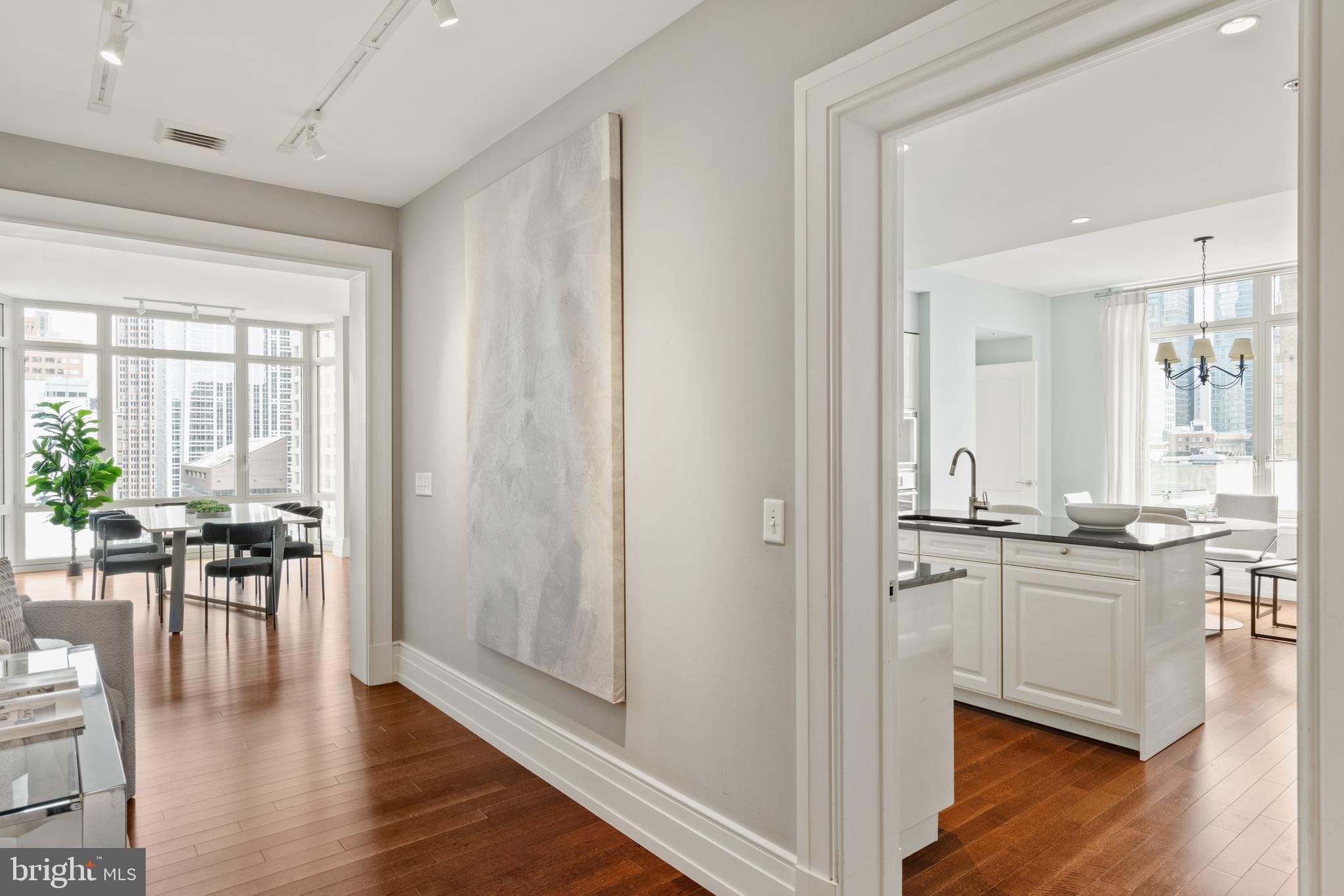 RITTENHOUSE SQUARE - Residential