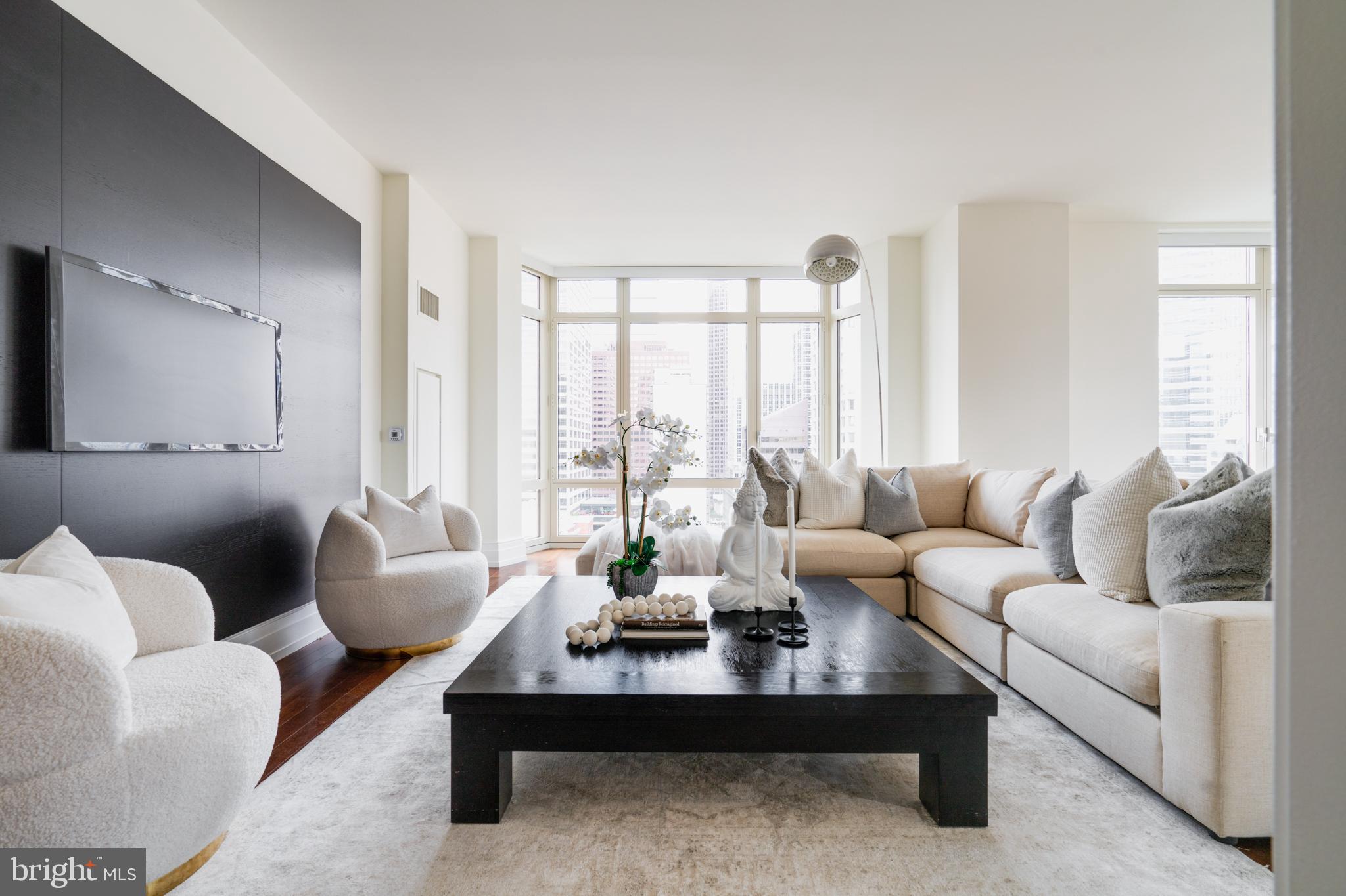 RITTENHOUSE SQUARE - Residential