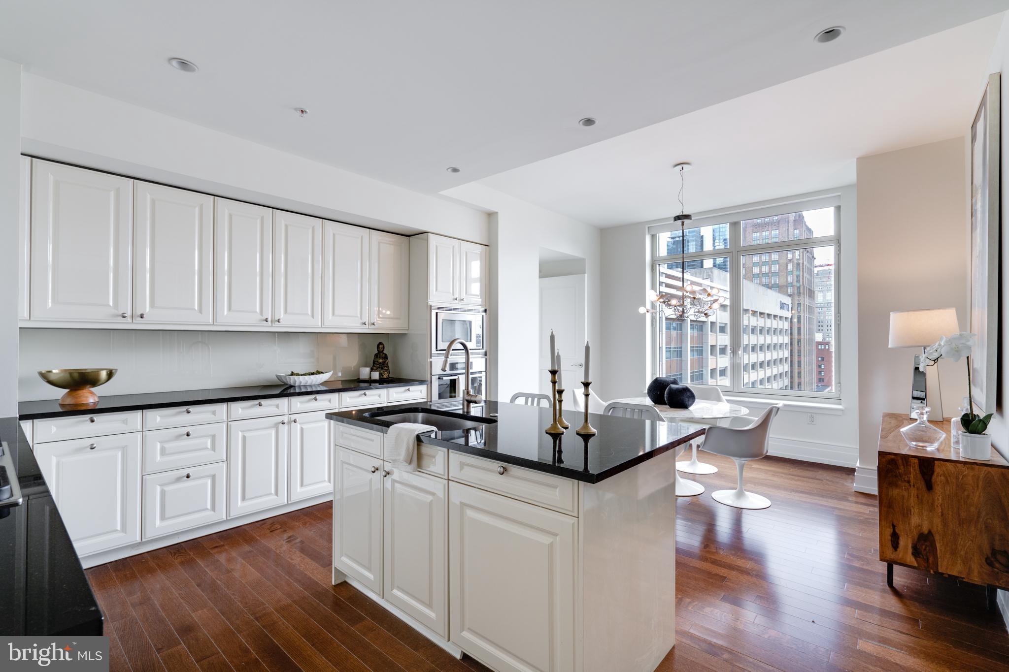 RITTENHOUSE SQUARE - Residential