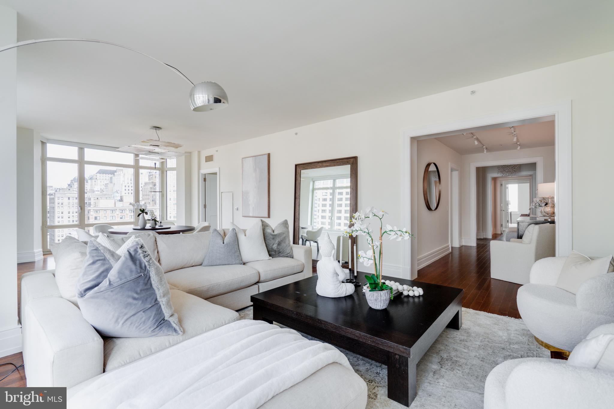 RITTENHOUSE SQUARE - Residential