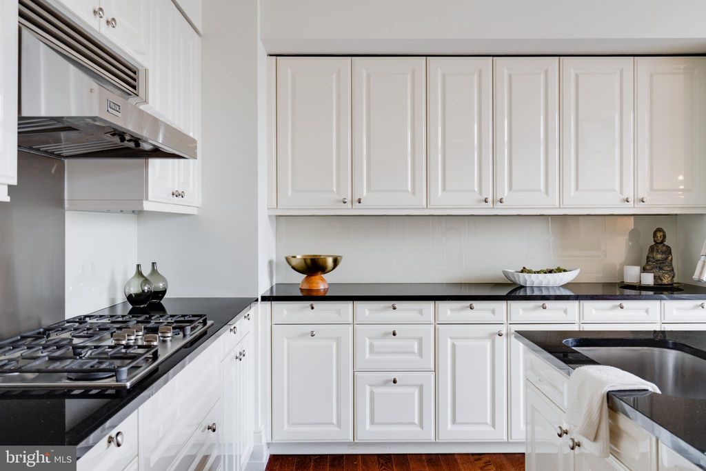 Photo of 130 S 18th Street #1803, PHILADELPHIA, PA 19103 (MLS # PAPH2577018)