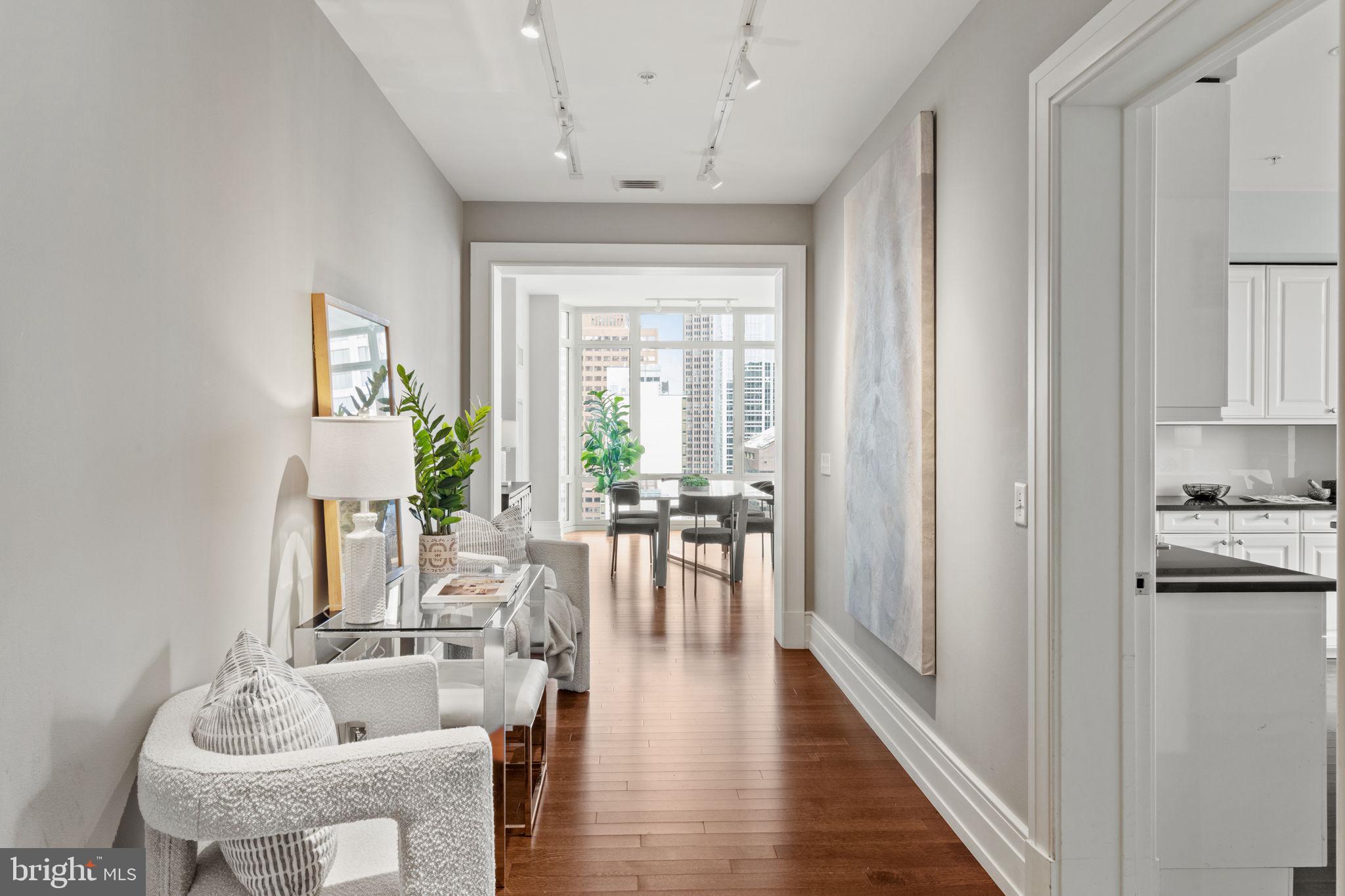 RITTENHOUSE SQUARE - Residential