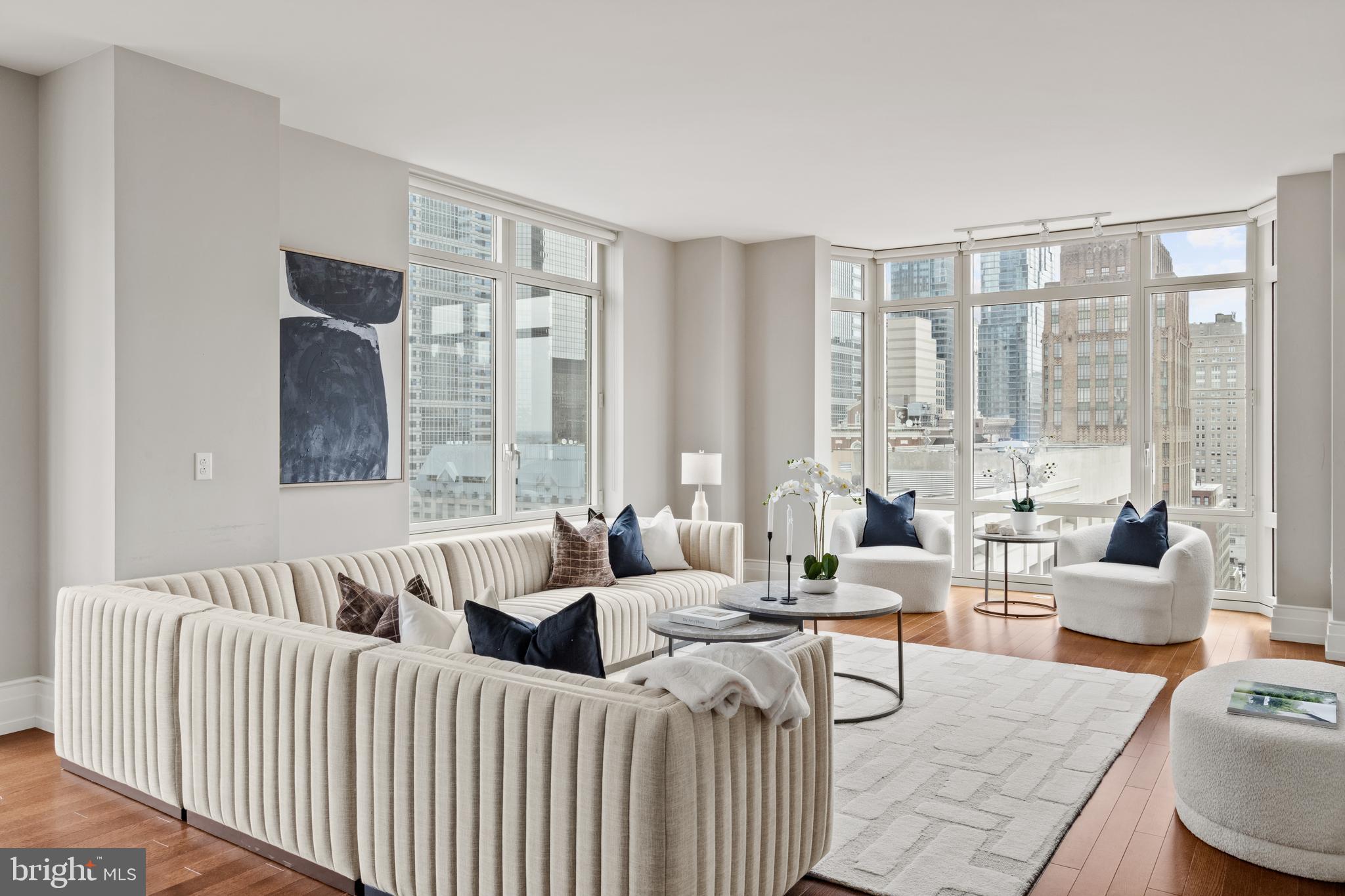 RITTENHOUSE SQUARE - Residential