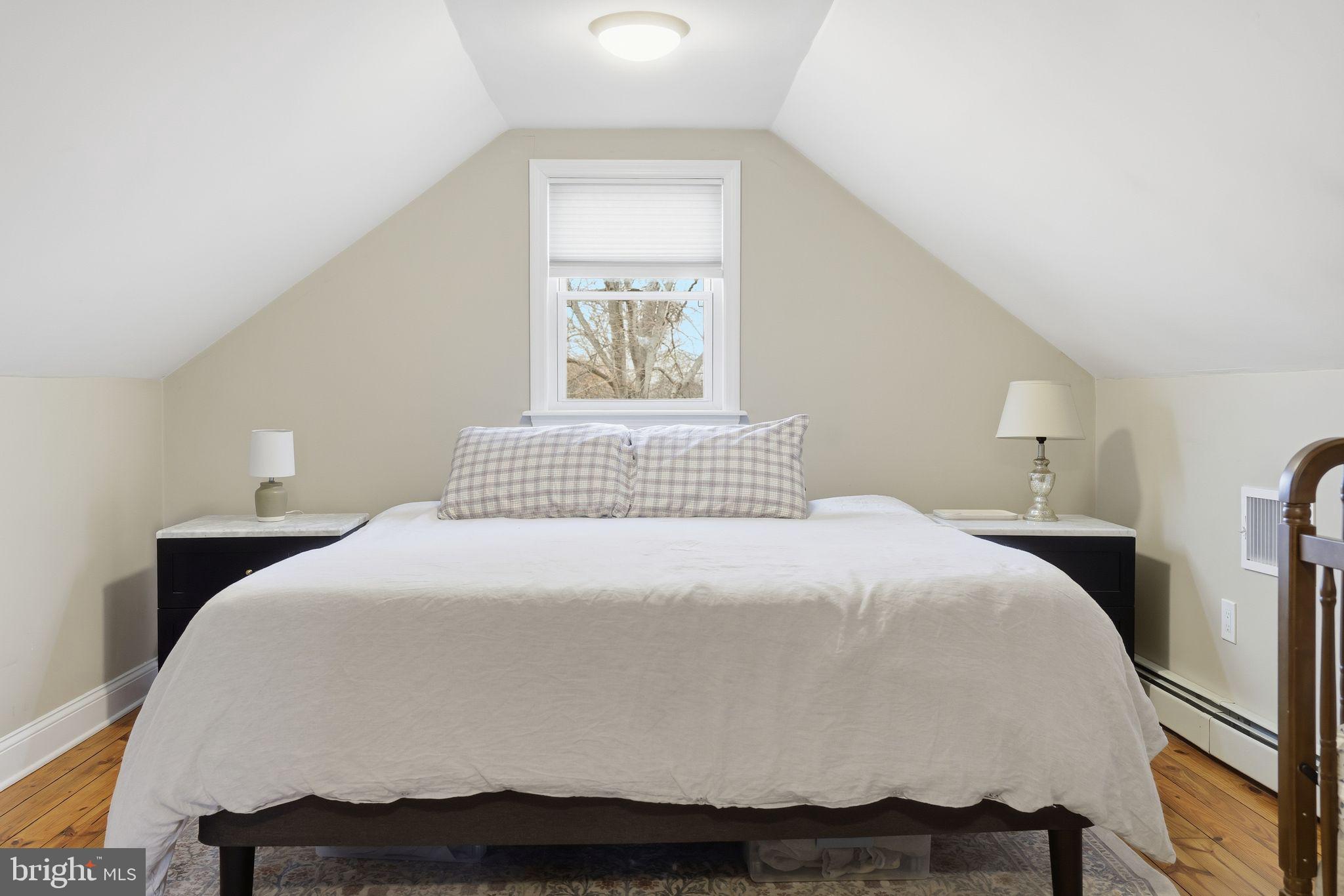 MAPLEWOOD - Residential