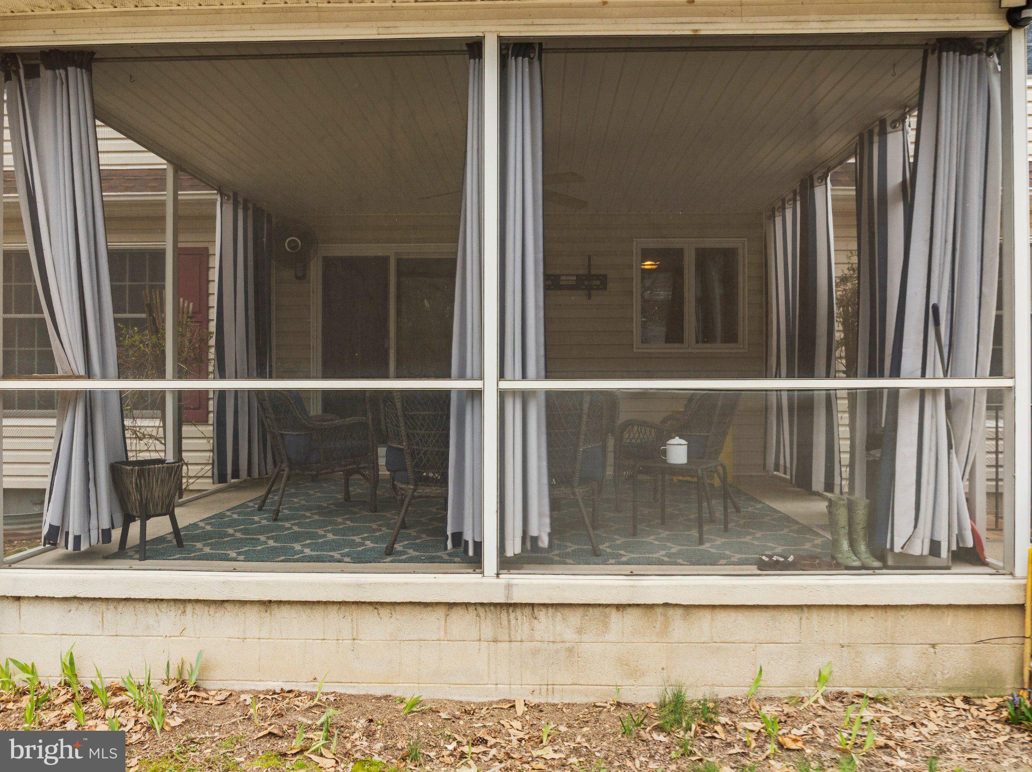 KINGS COURT - Residential