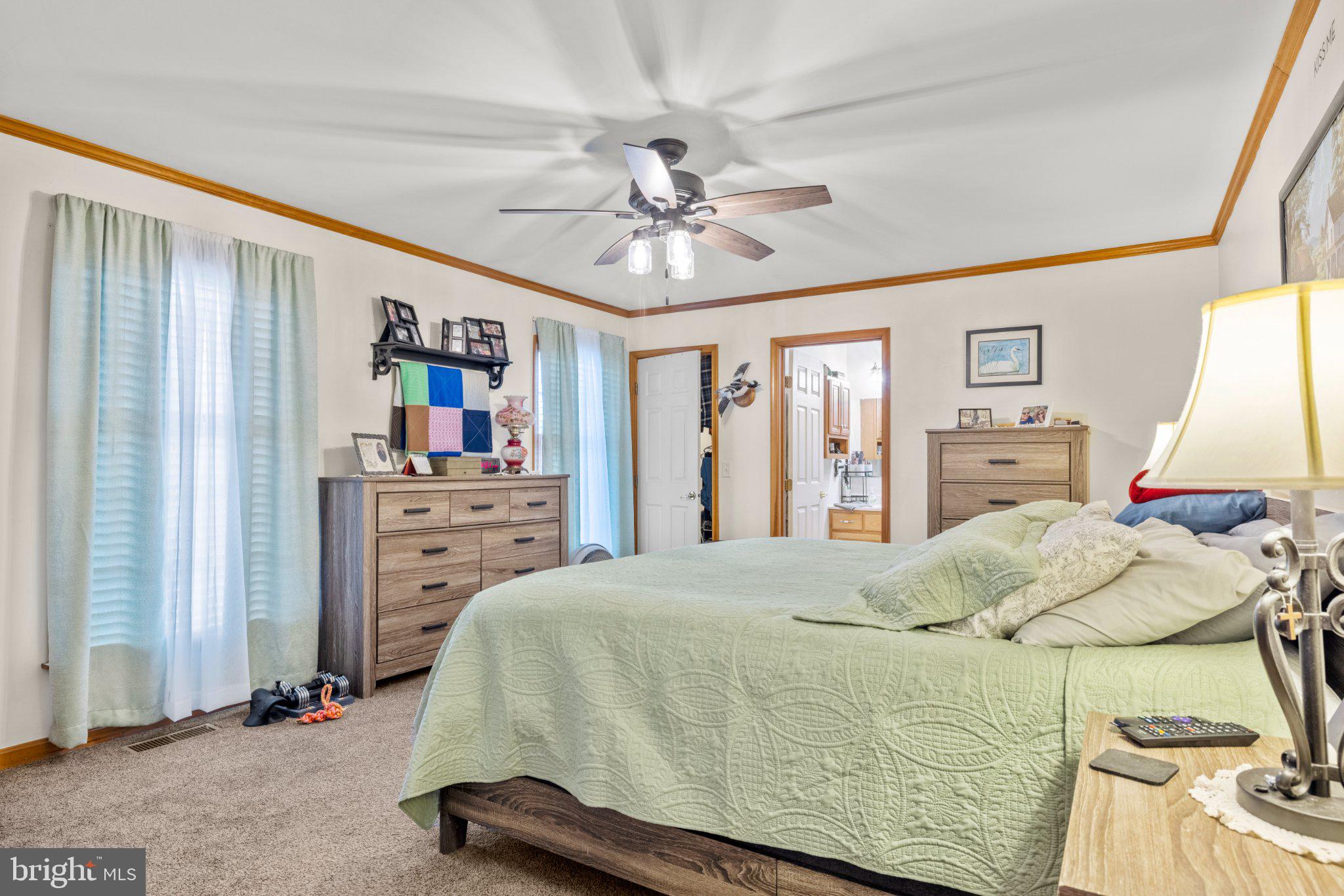 KINGS COURT - Residential