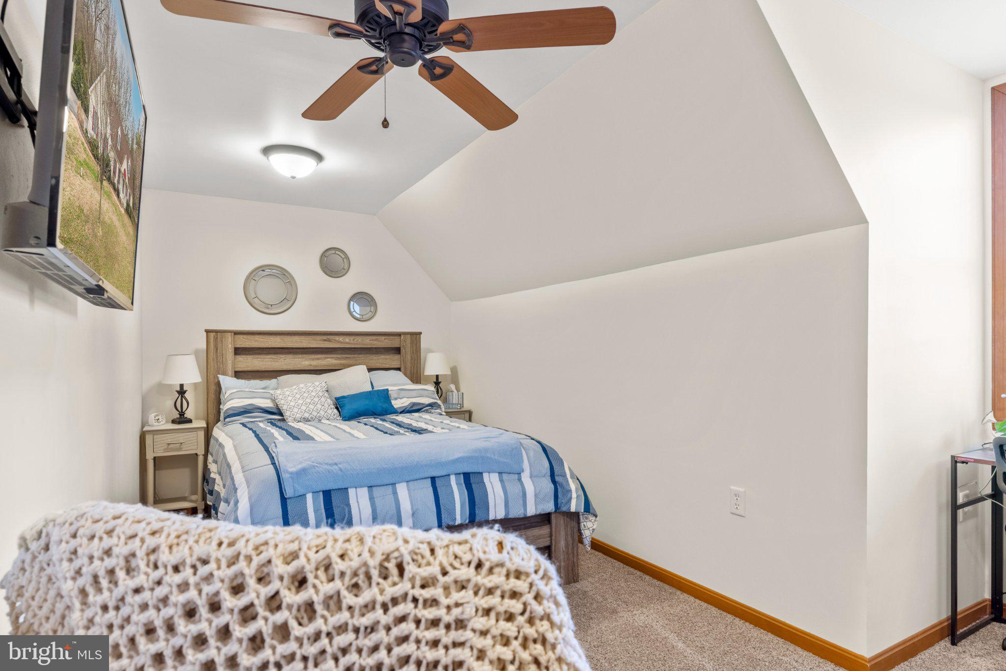 KINGS COURT - Residential