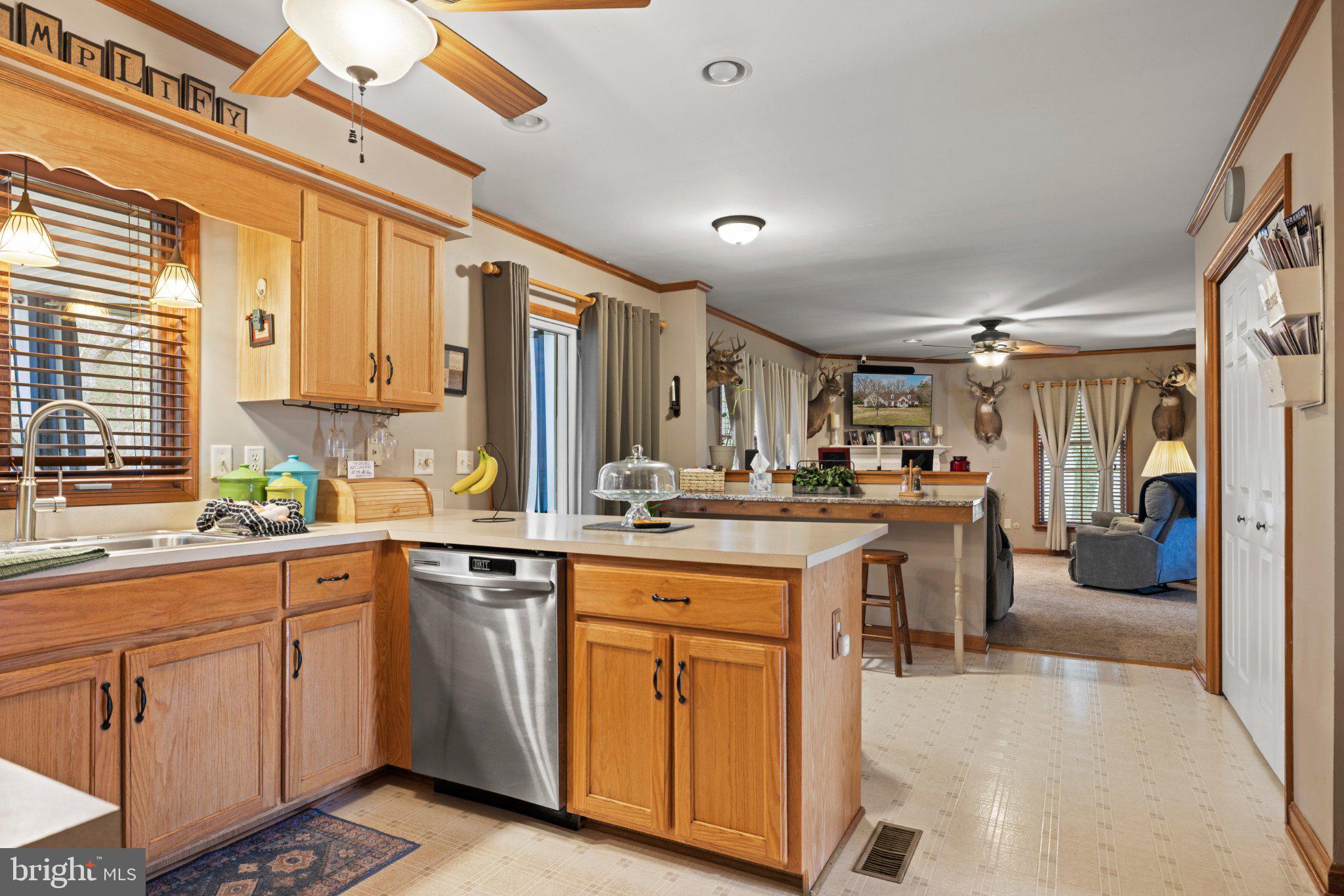 KINGS COURT - Residential