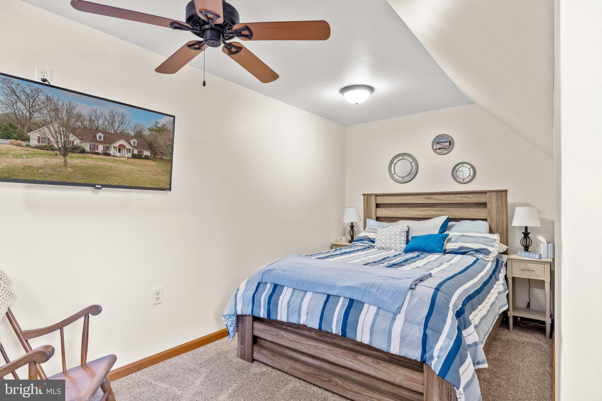 KINGS COURT - Residential