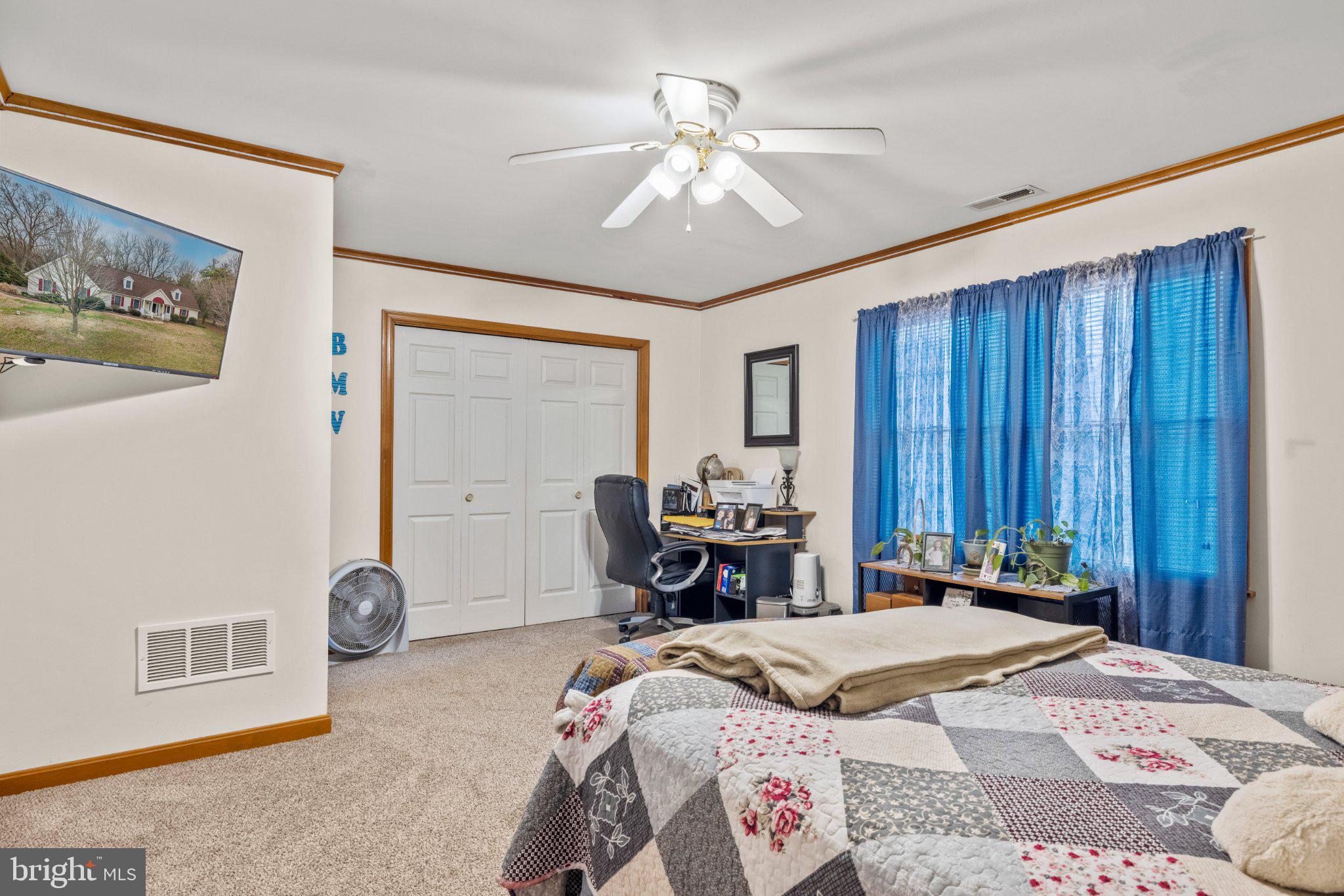 KINGS COURT - Residential