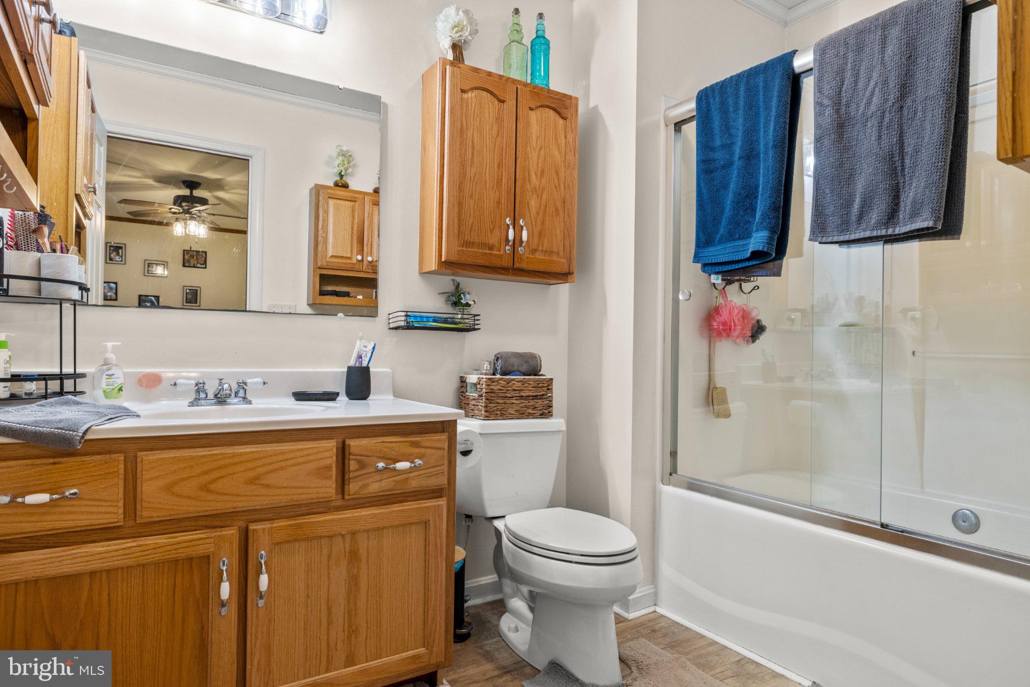 KINGS COURT - Residential