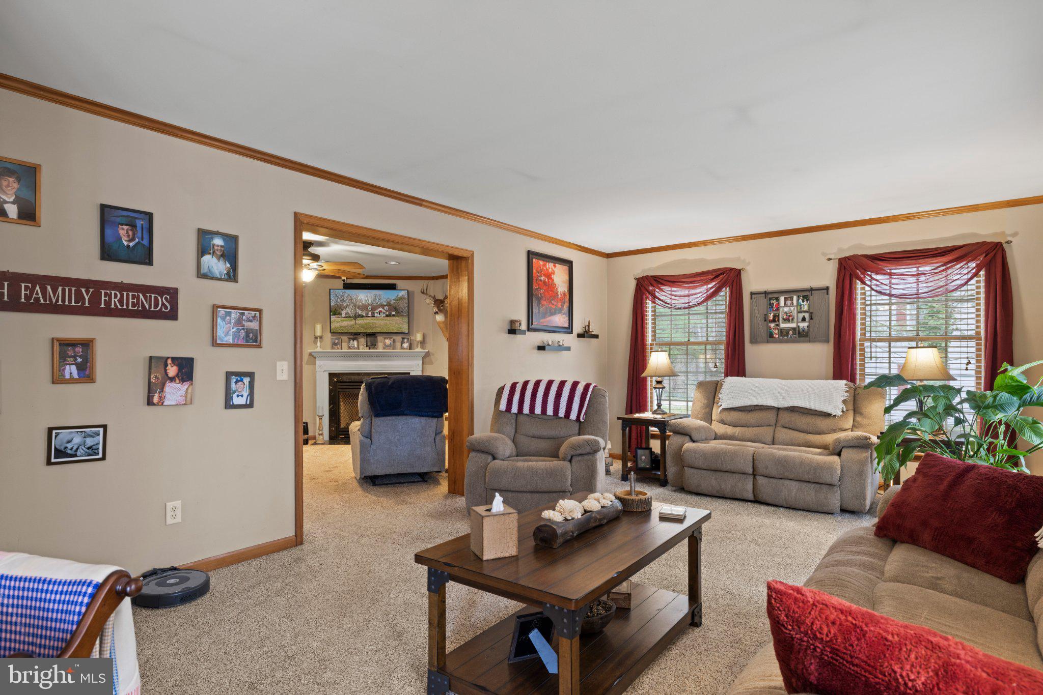 KINGS COURT - Residential