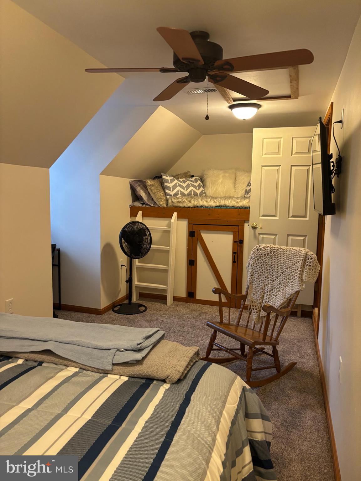 KINGS COURT - Residential