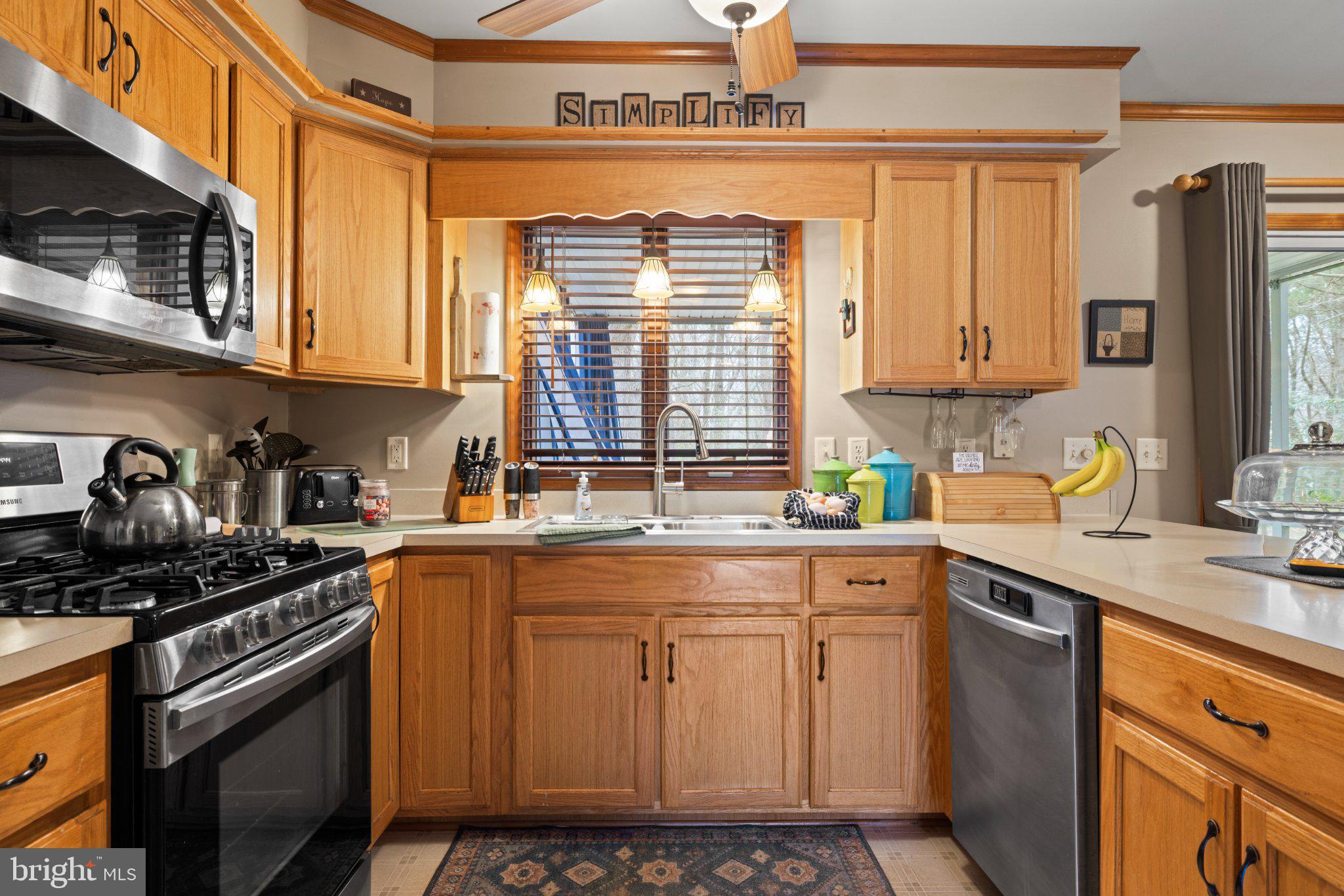 KINGS COURT - Residential