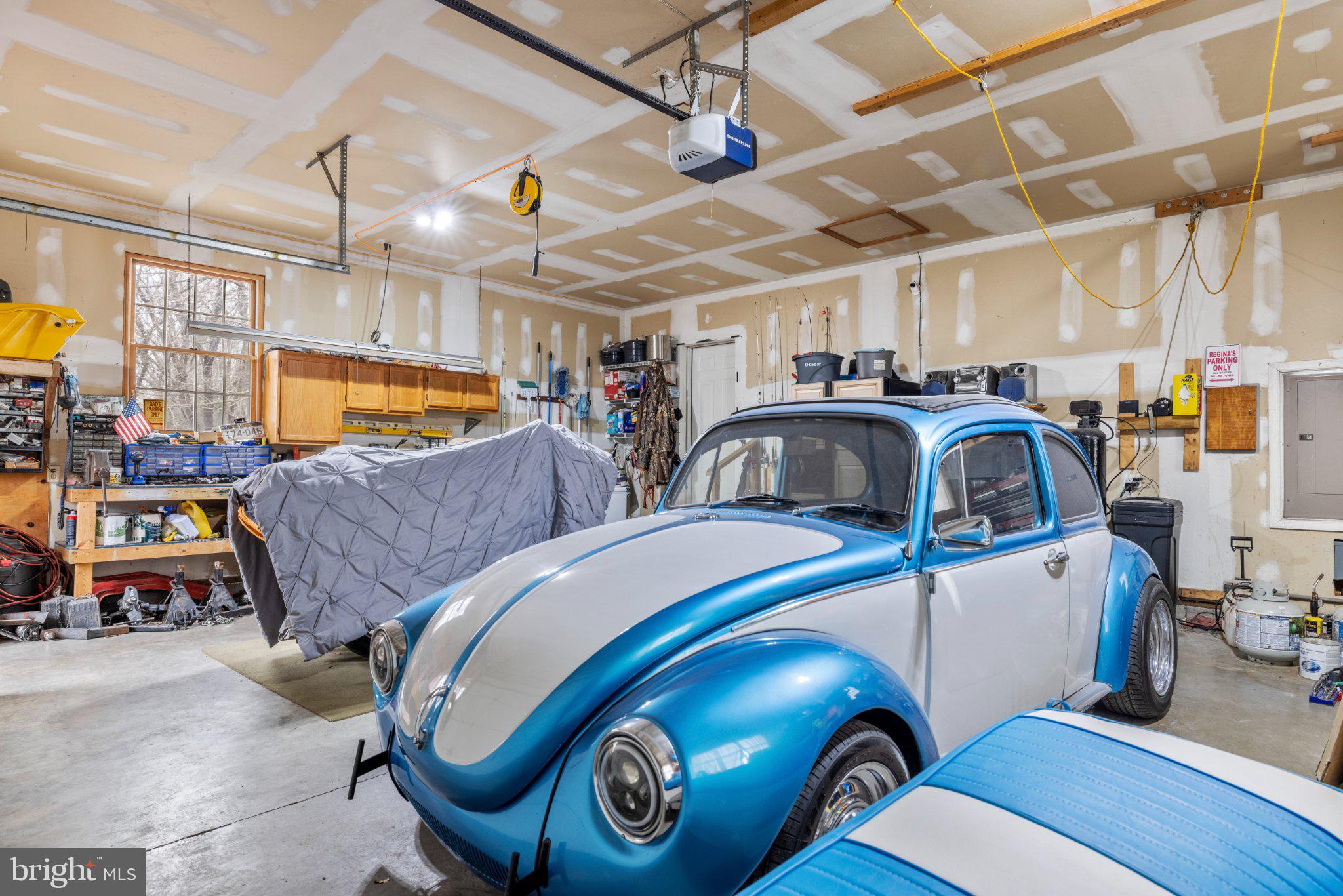 KINGS COURT - Residential