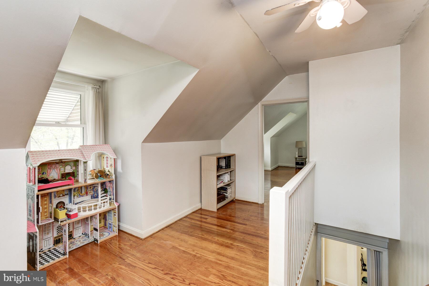 LANDOVER HILLS - Residential